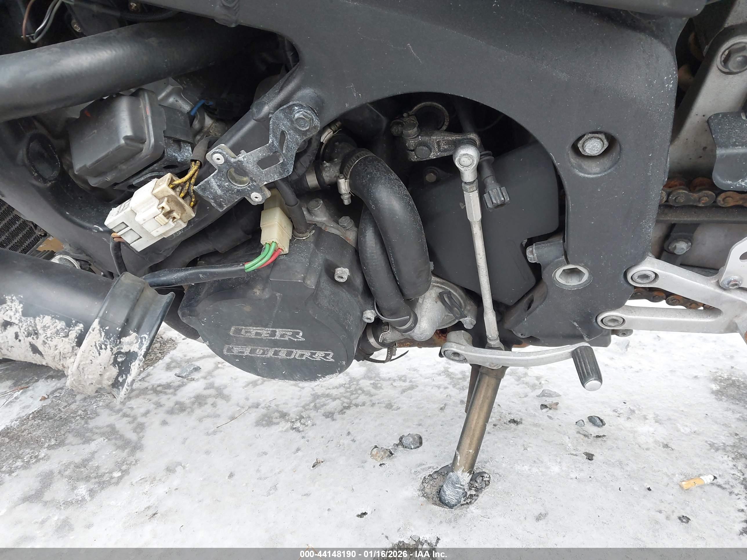 HONDA CBR600 image 9