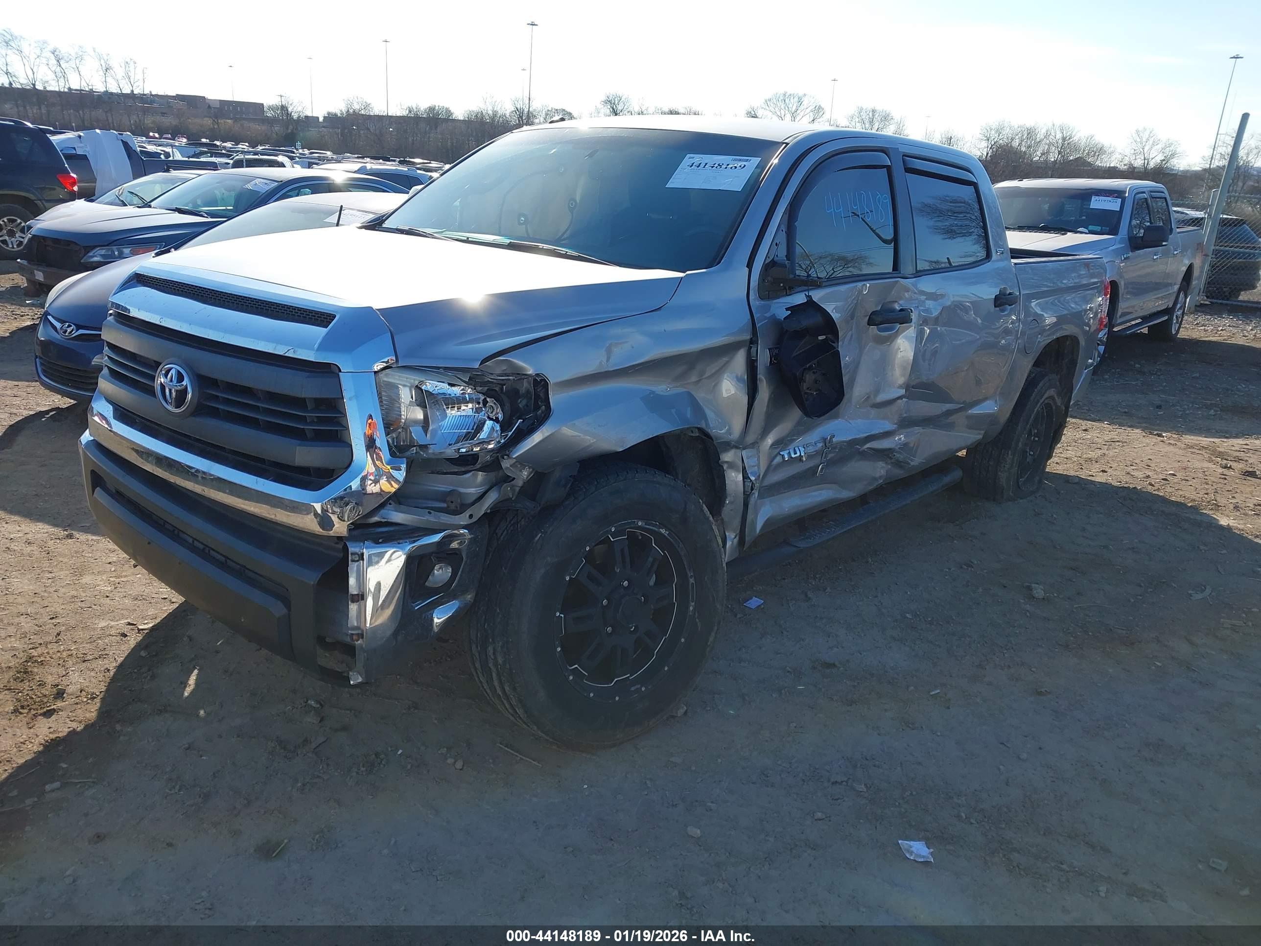 TOYOTA TUNDRA image 2