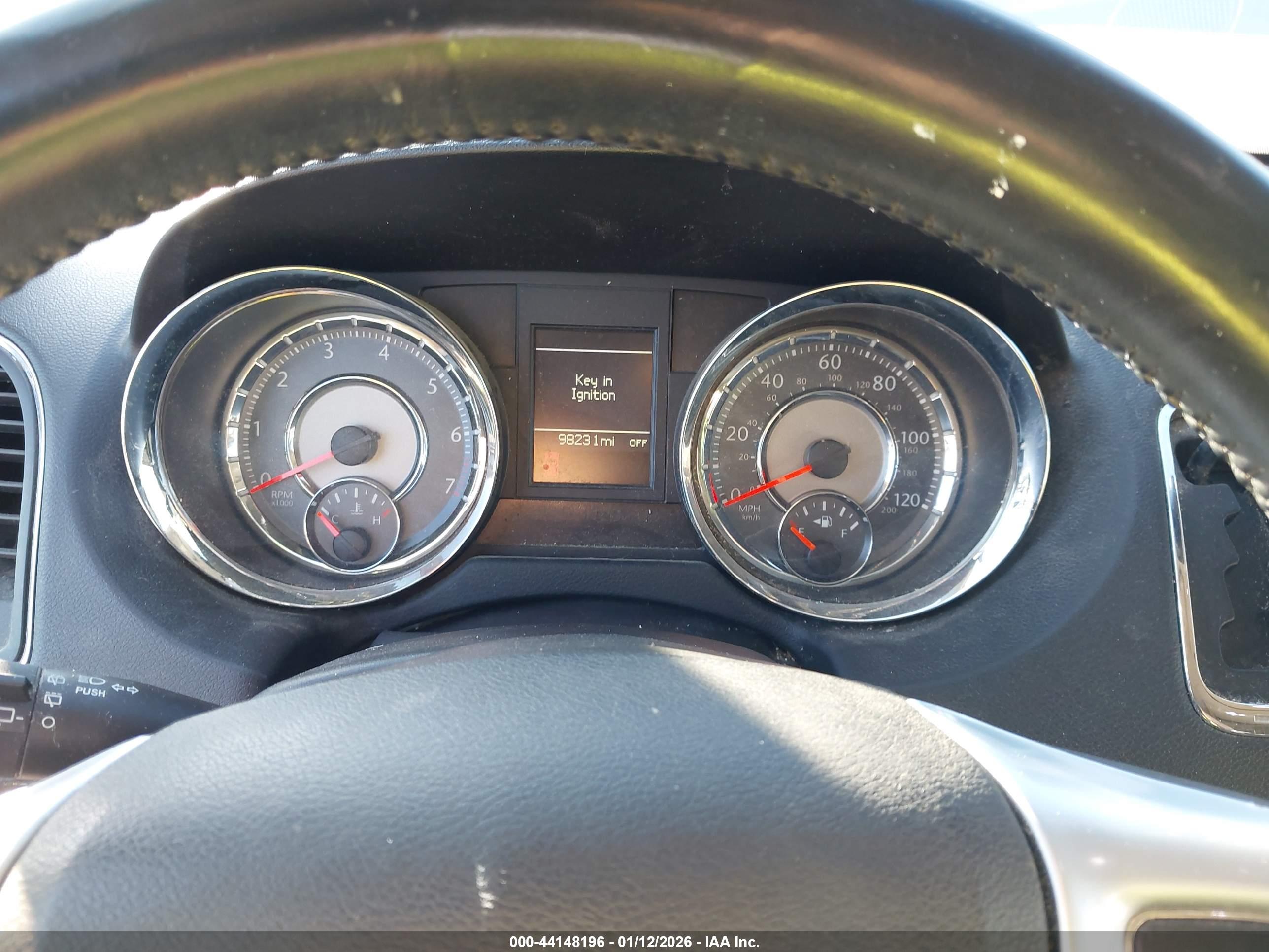 CHRYSLER TOWN image 7