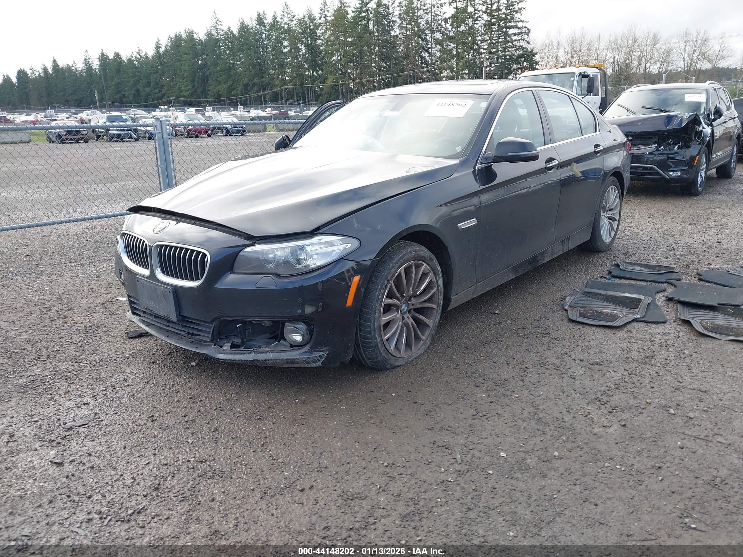 BMW 528I image 2