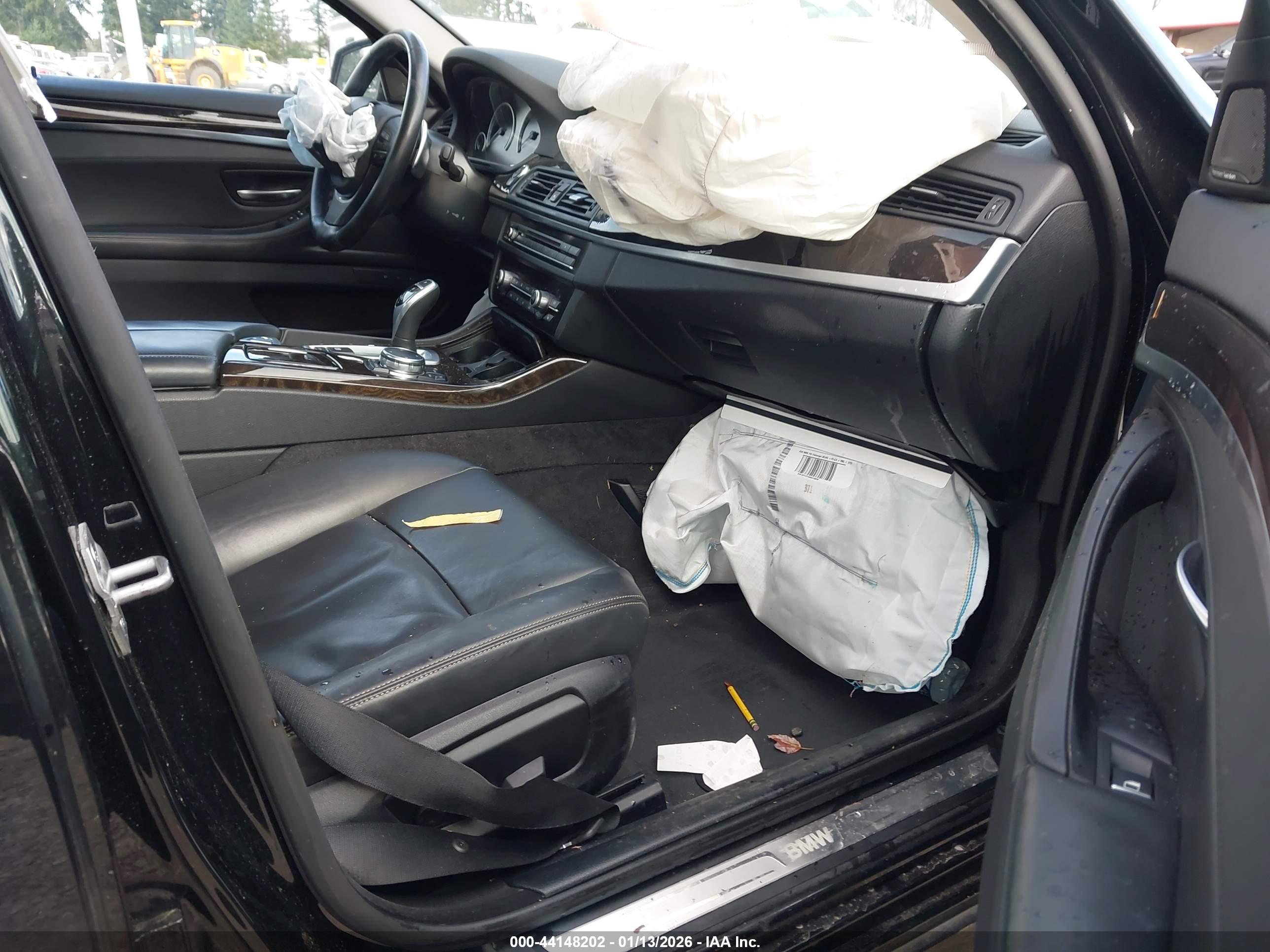 BMW 528I image 5