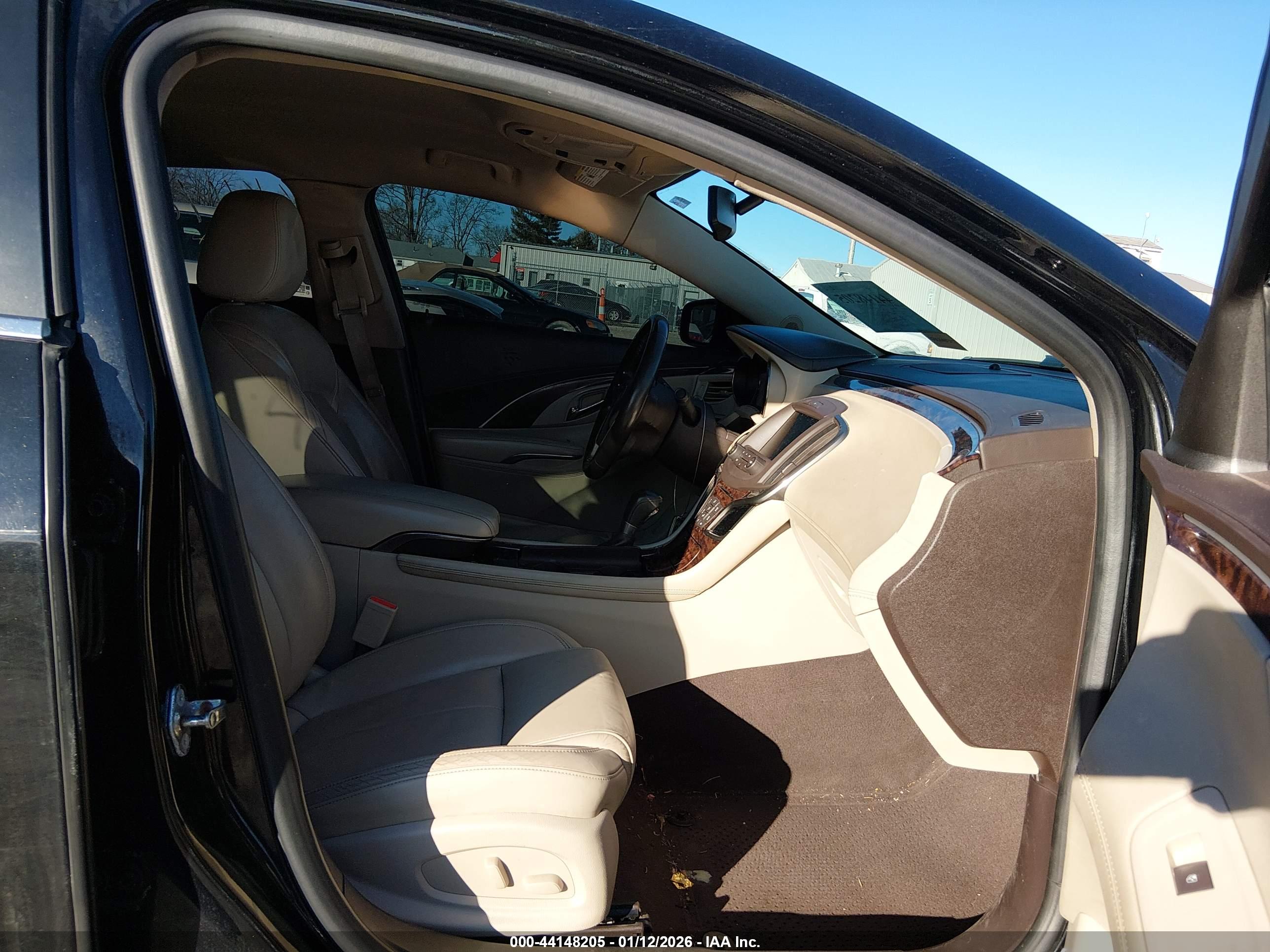 BUICK LACROSSE image 5