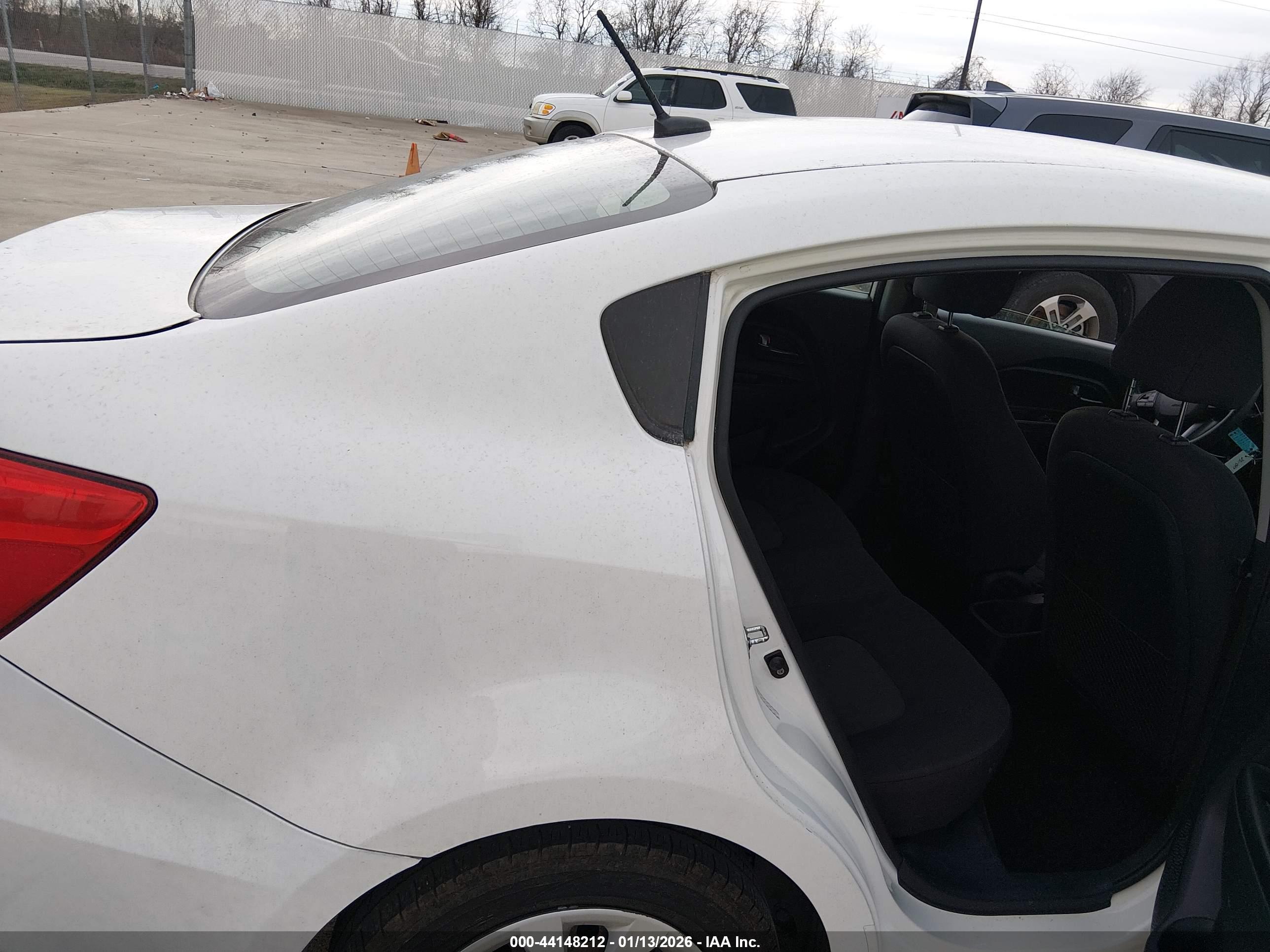 KIA RIO image 8