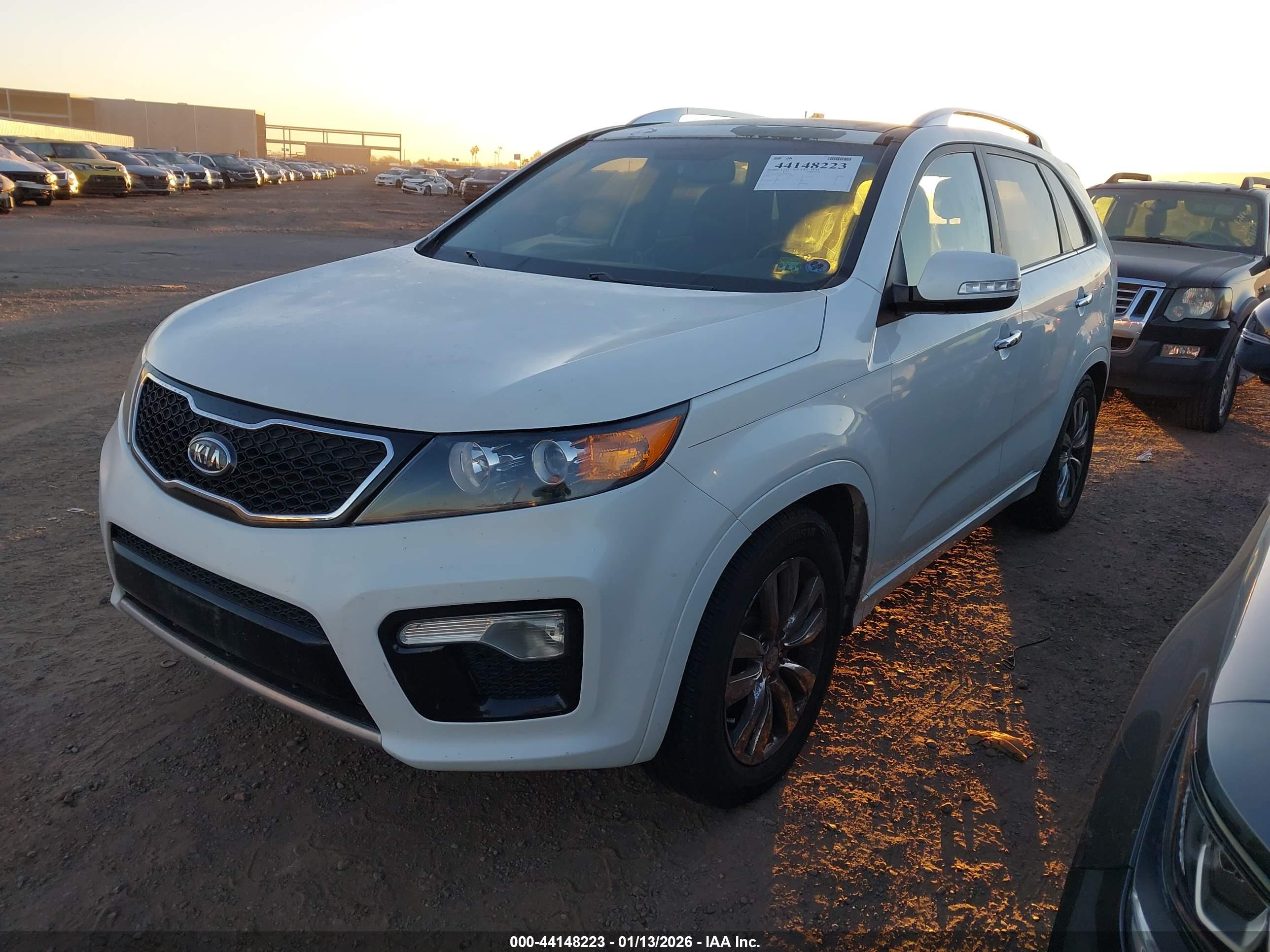 KIA SORENTO image 2