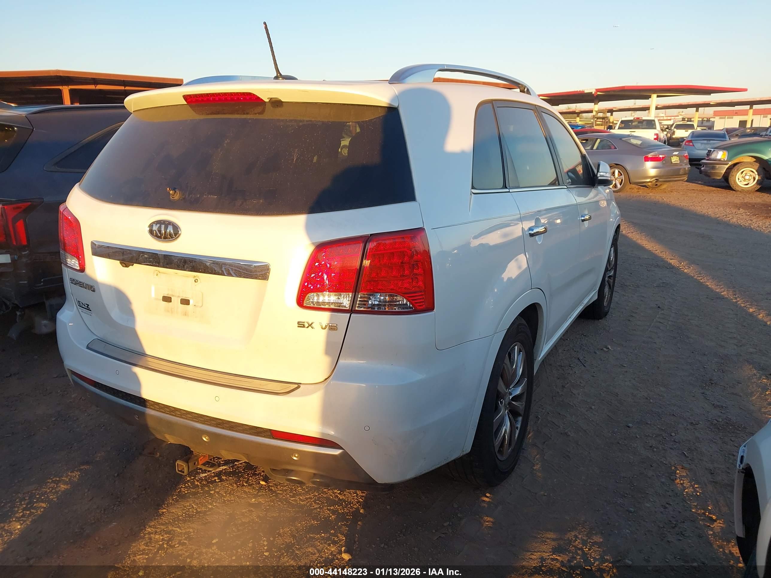 KIA SORENTO image 4