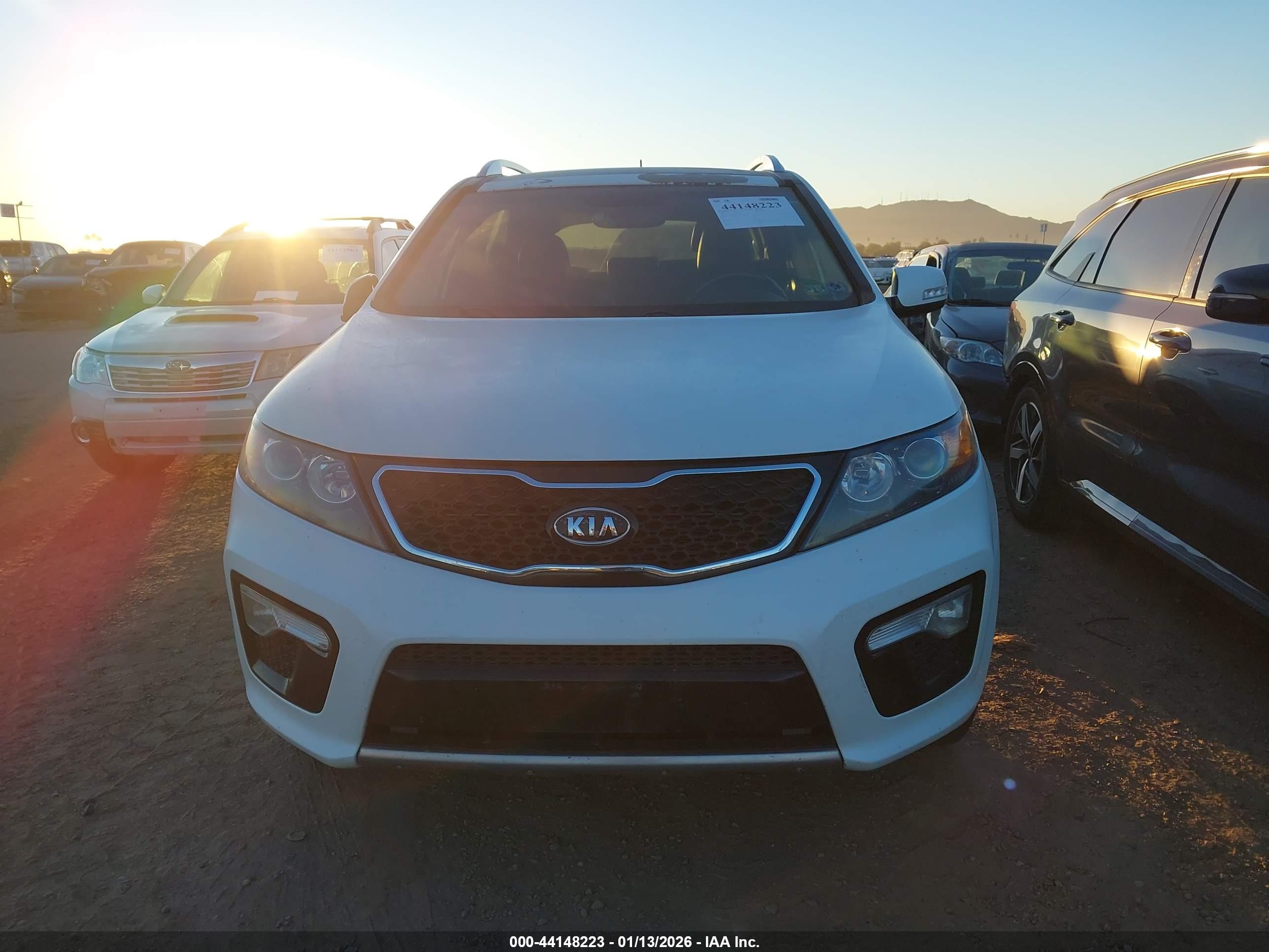 KIA SORENTO image 6