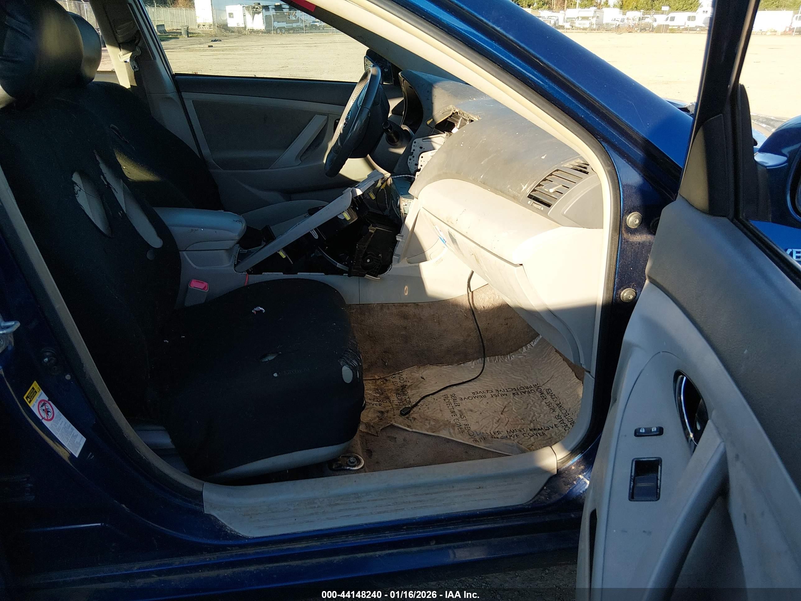 TOYOTA CAMRY image 5