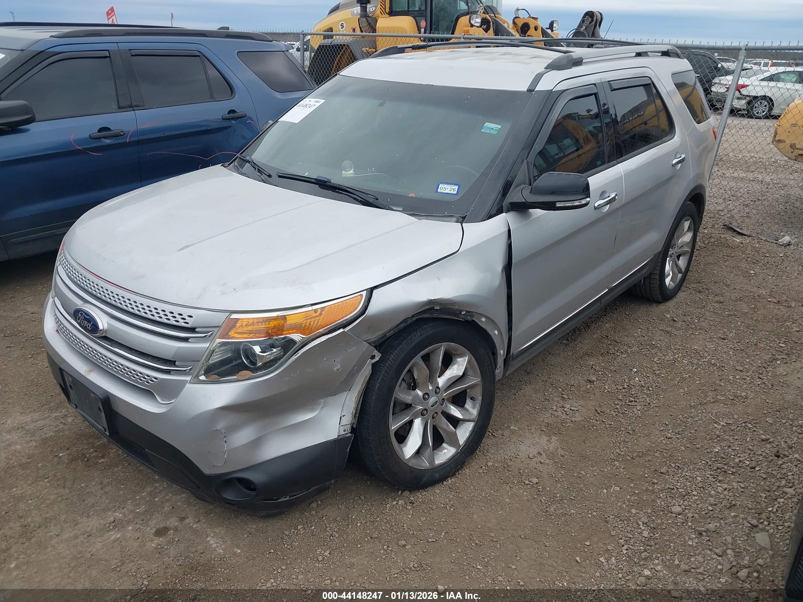 FORD EXPLORER image 2
