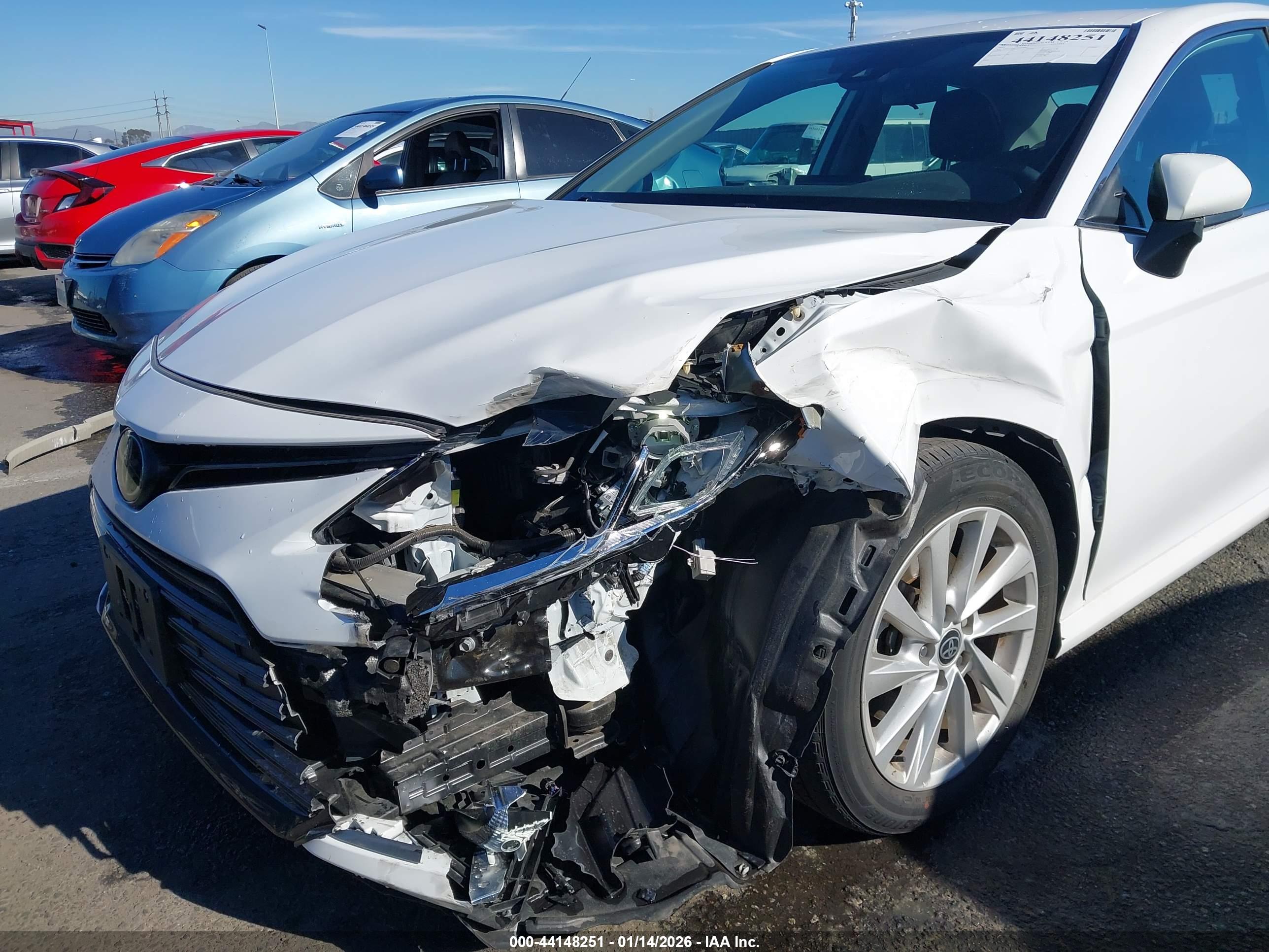 TOYOTA CAMRY image 6