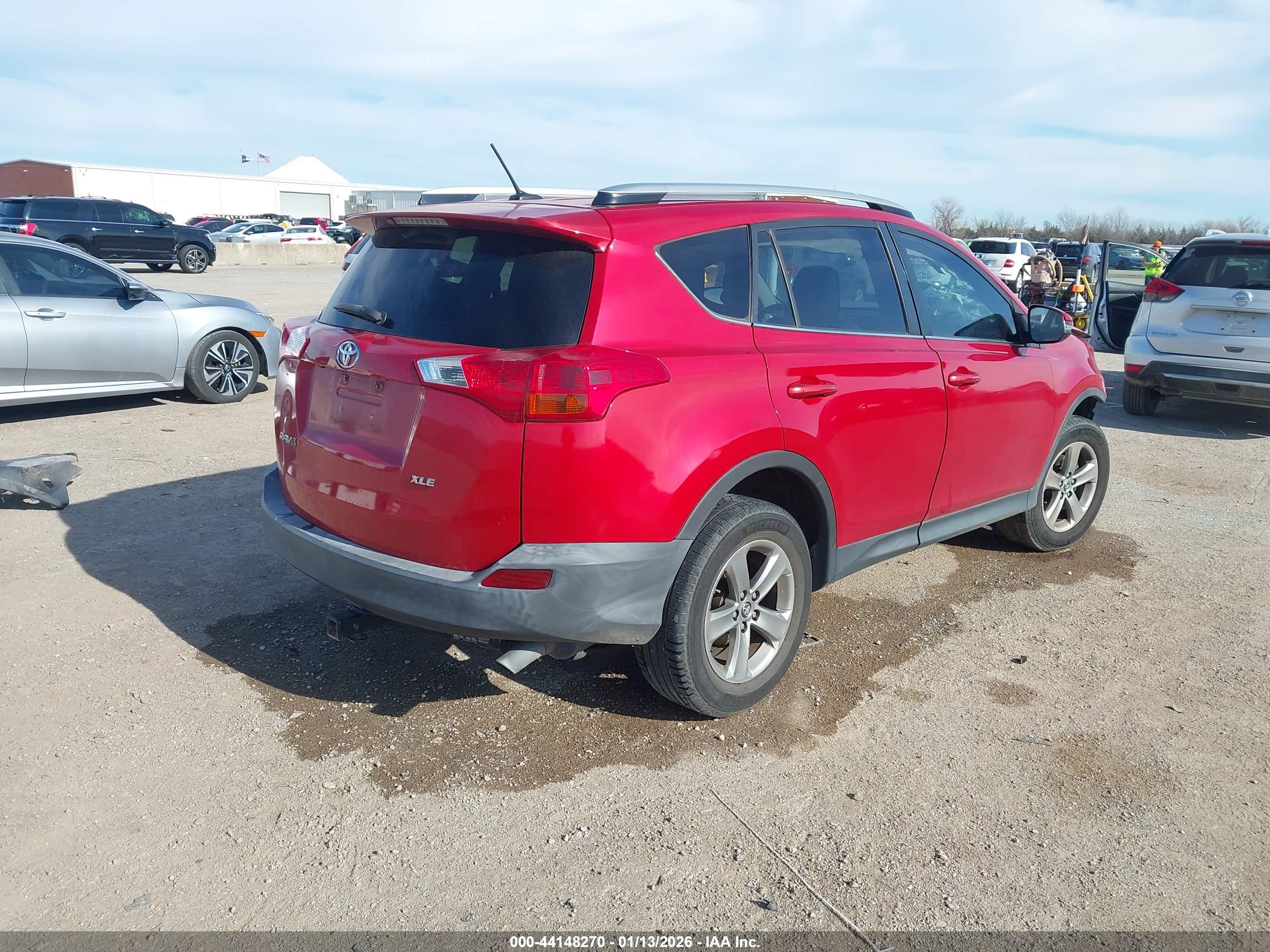 TOYOTA RAV4 image 4