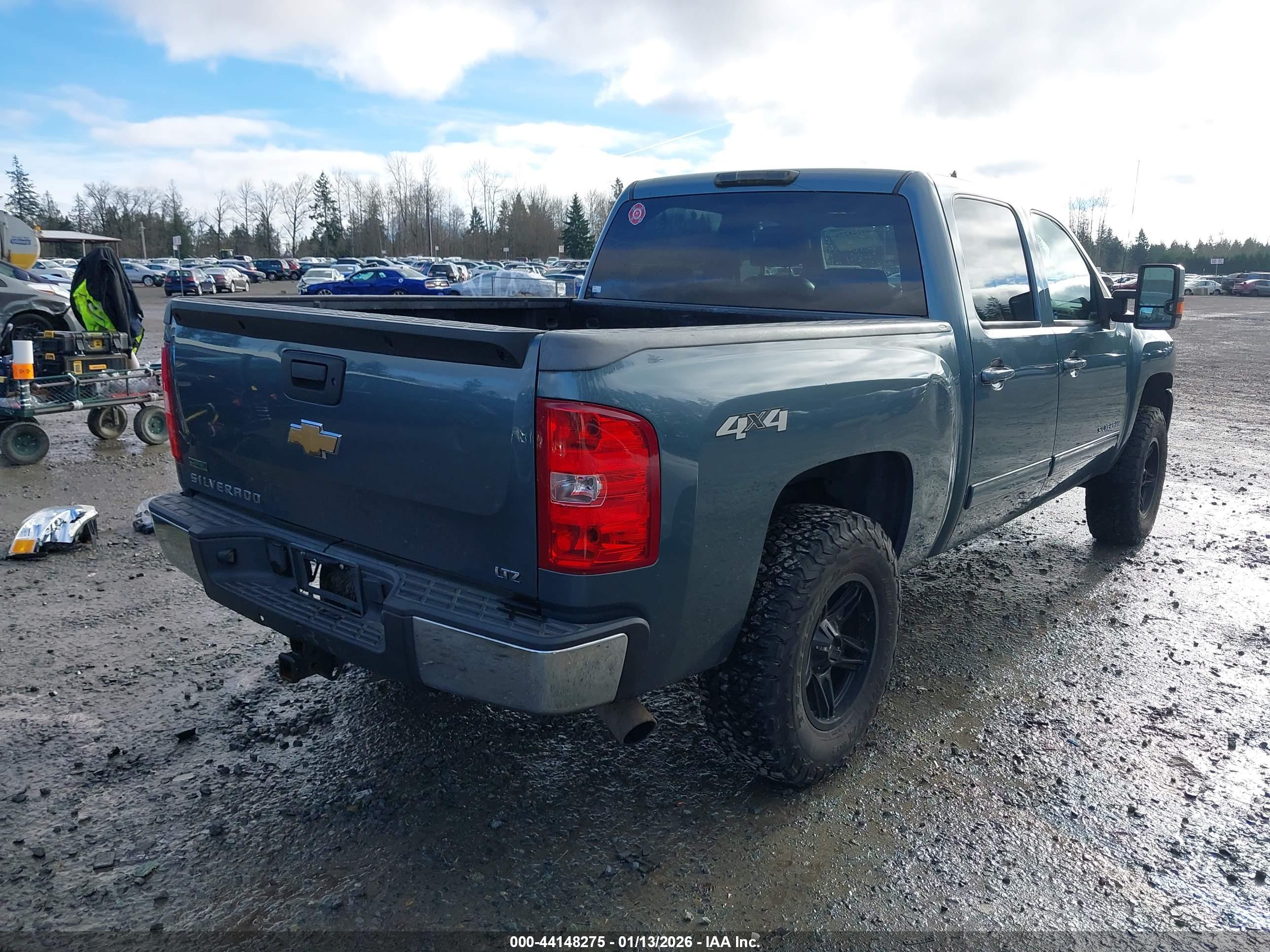 CHEVROLET SILVERADO image 4