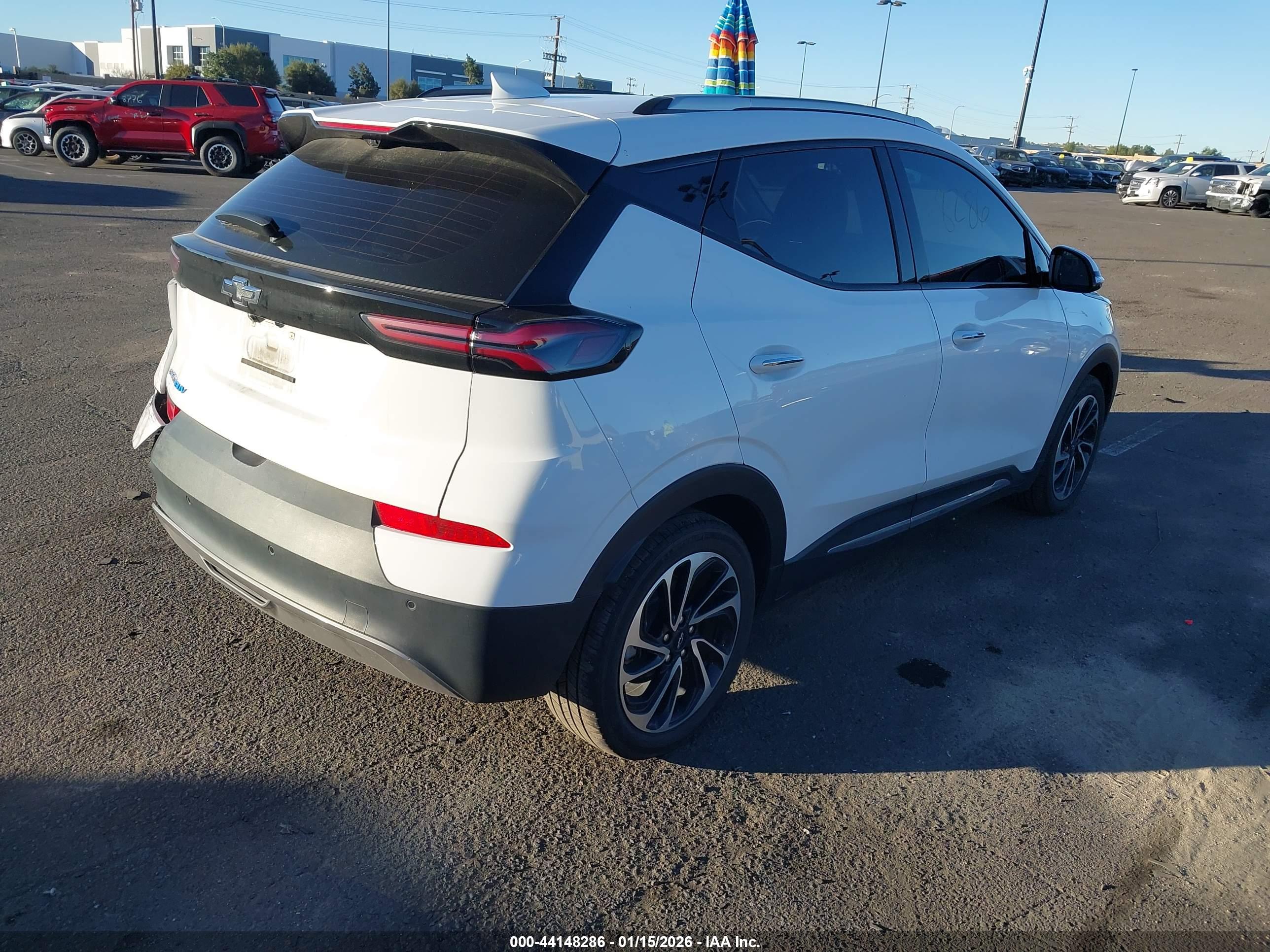 CHEVROLET BOLT image 4