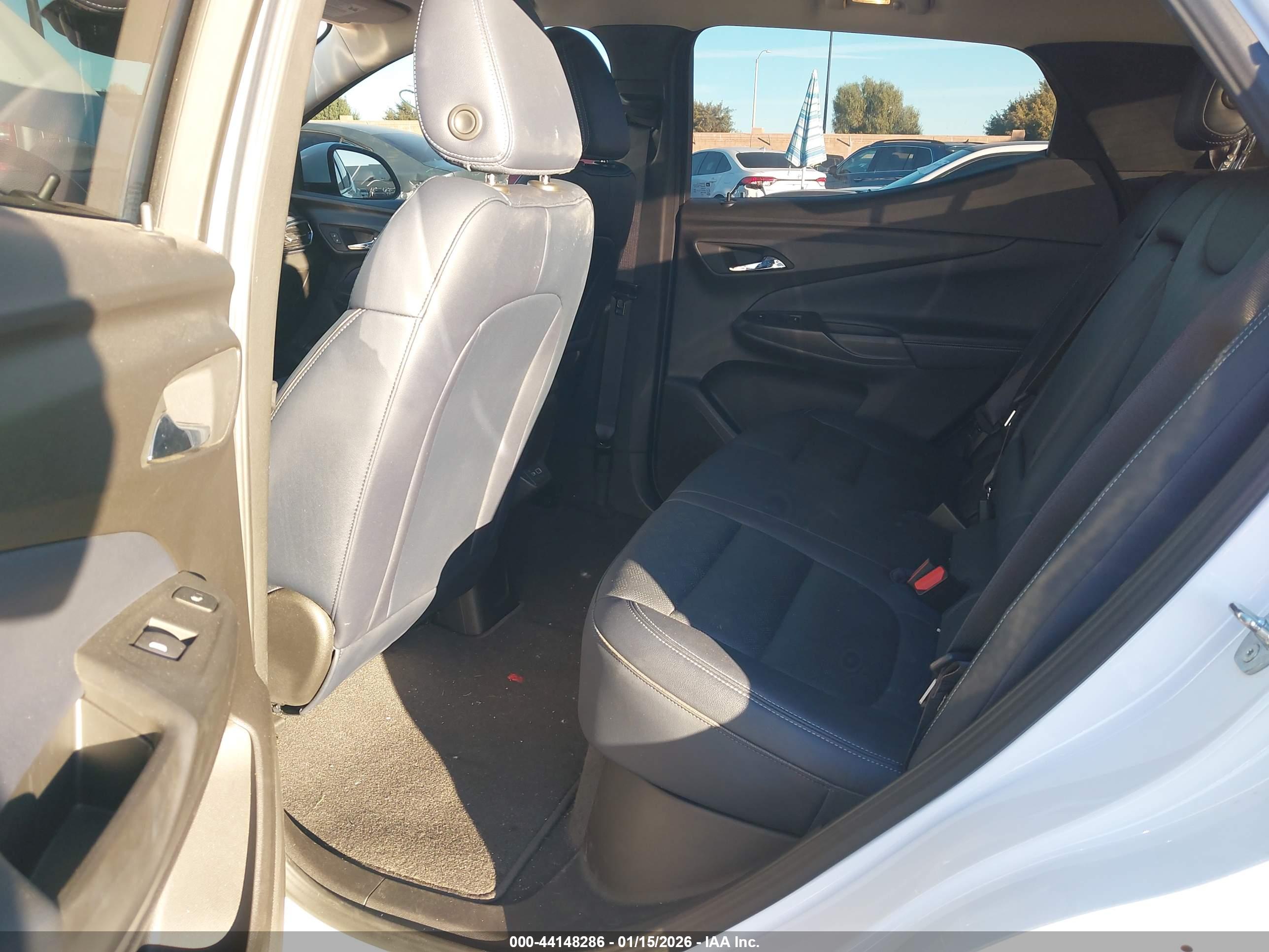 CHEVROLET BOLT image 8