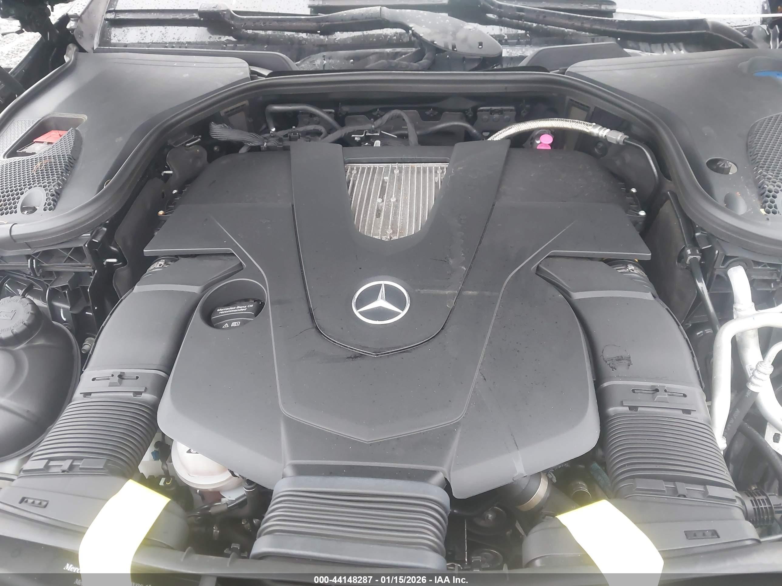 MERCEDES-BENZ E image 10