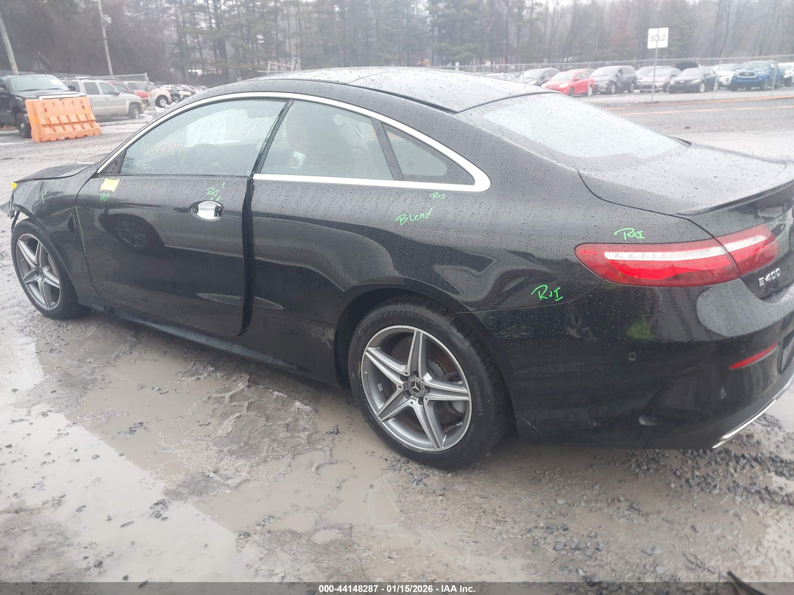 MERCEDES-BENZ E image 3