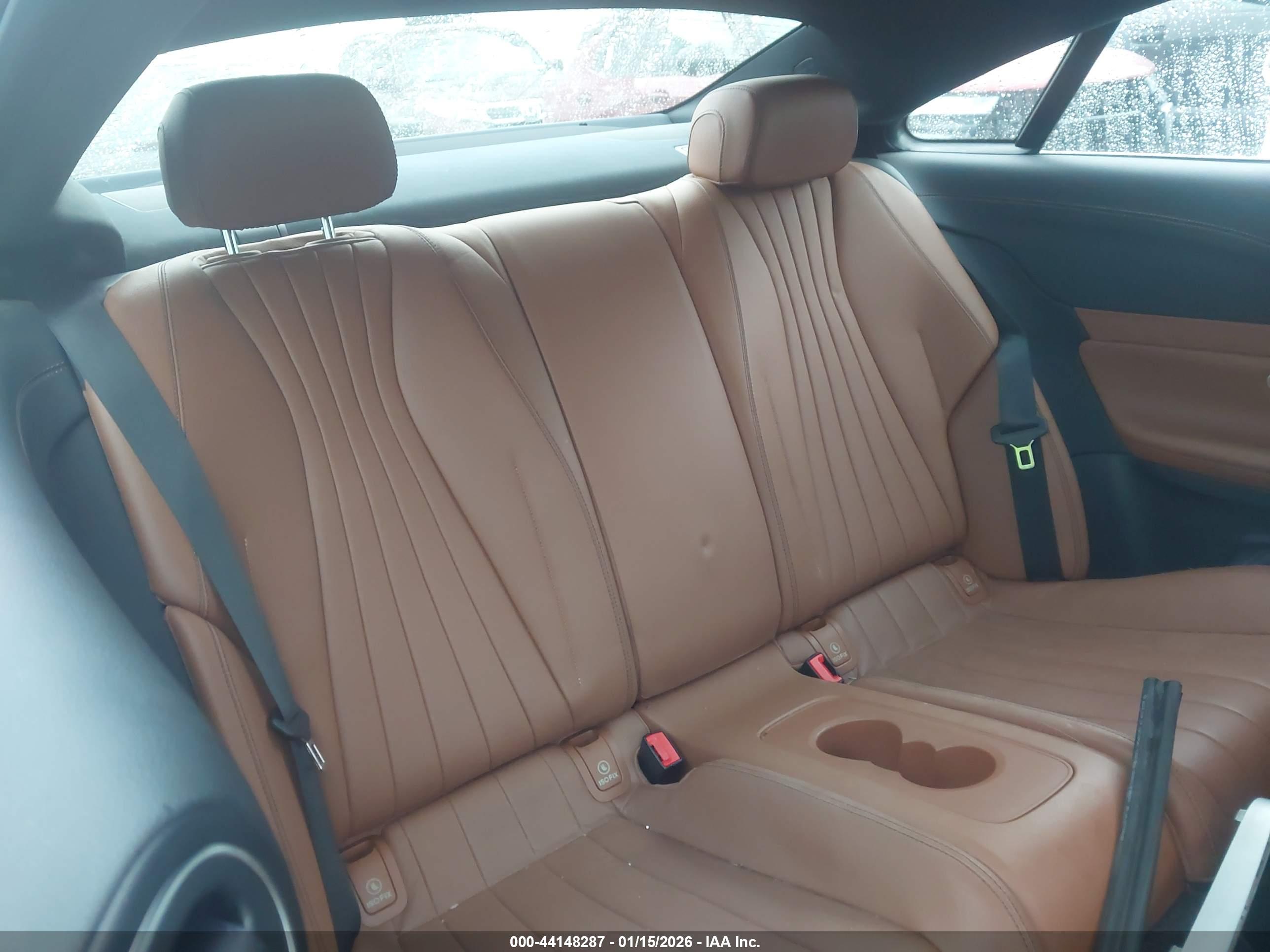 MERCEDES-BENZ E image 8