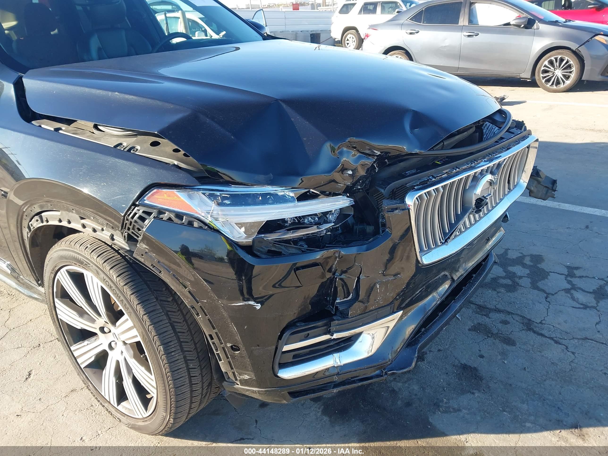 VOLVO XC90 image 6