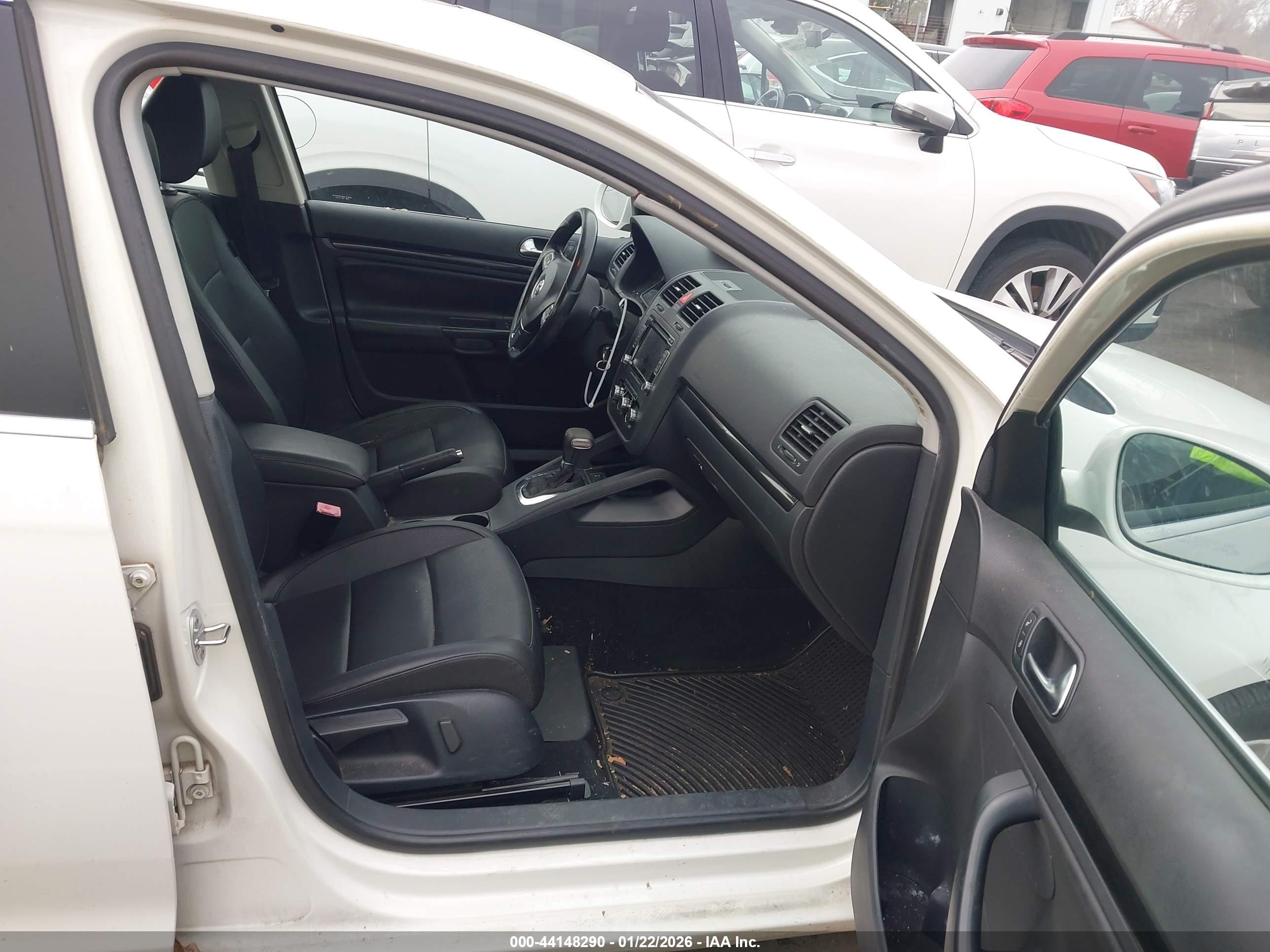 VOLKSWAGEN JETTA image 5