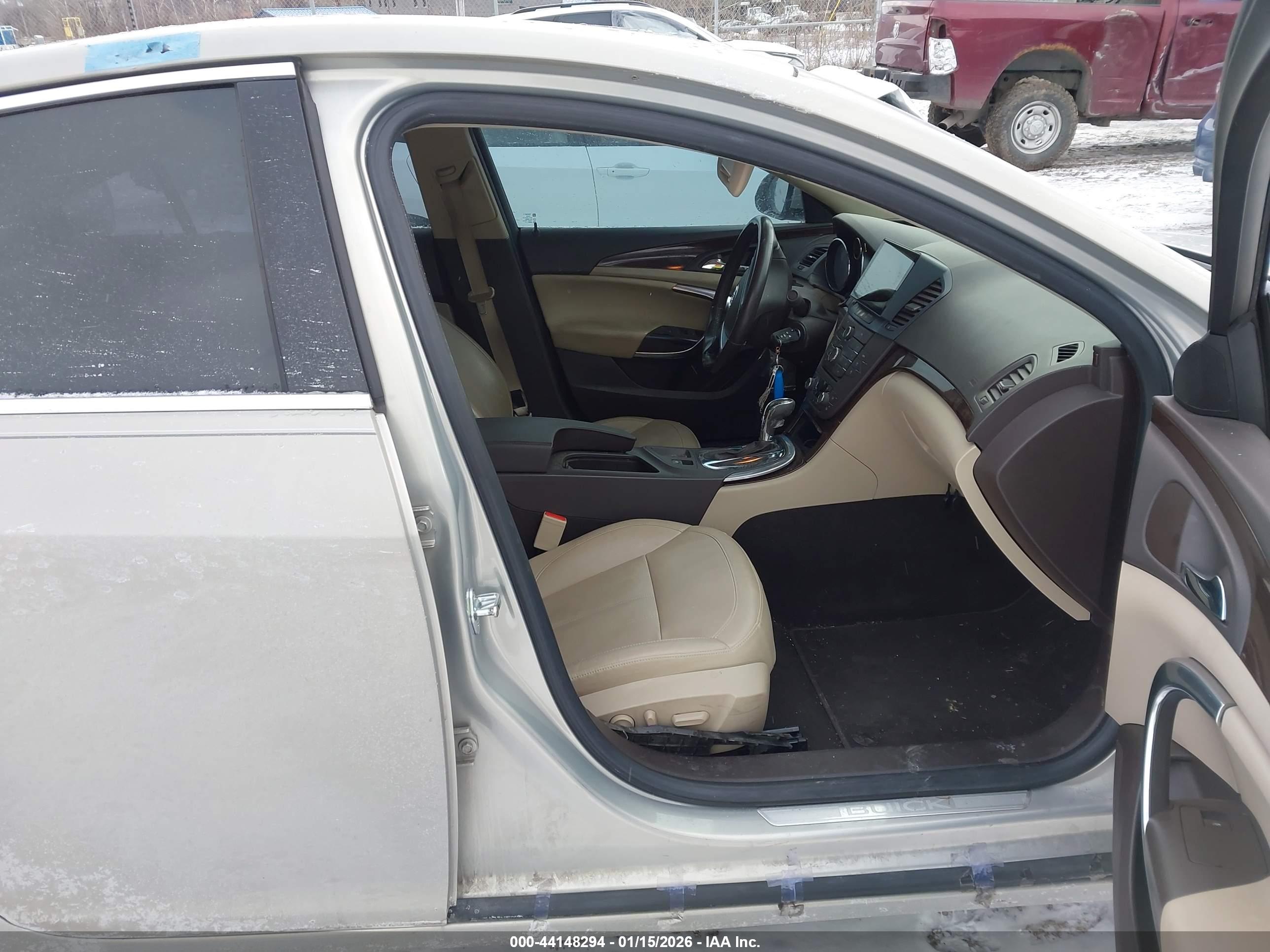 BUICK REGAL image 5