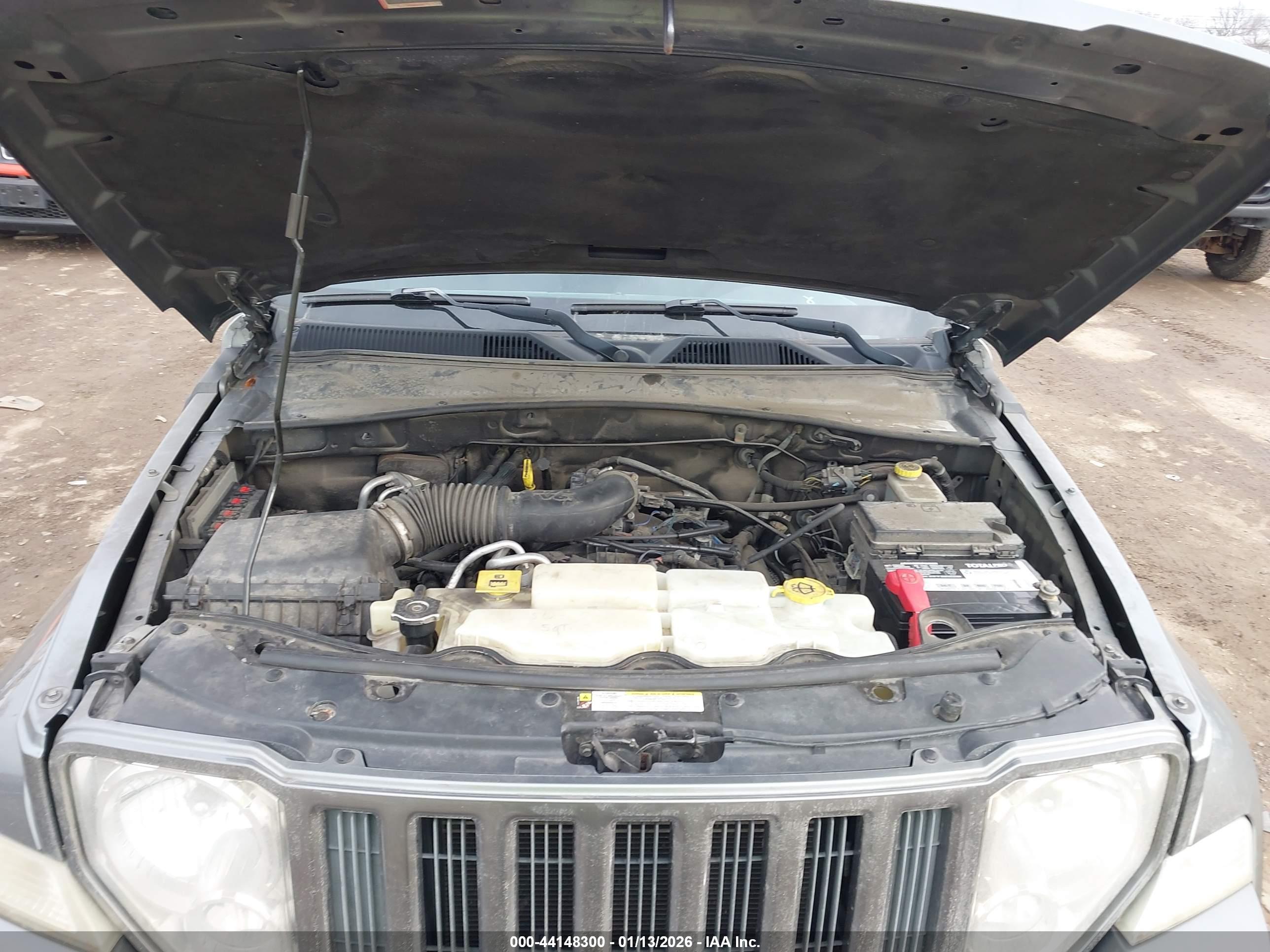 JEEP LIBERTY image 10