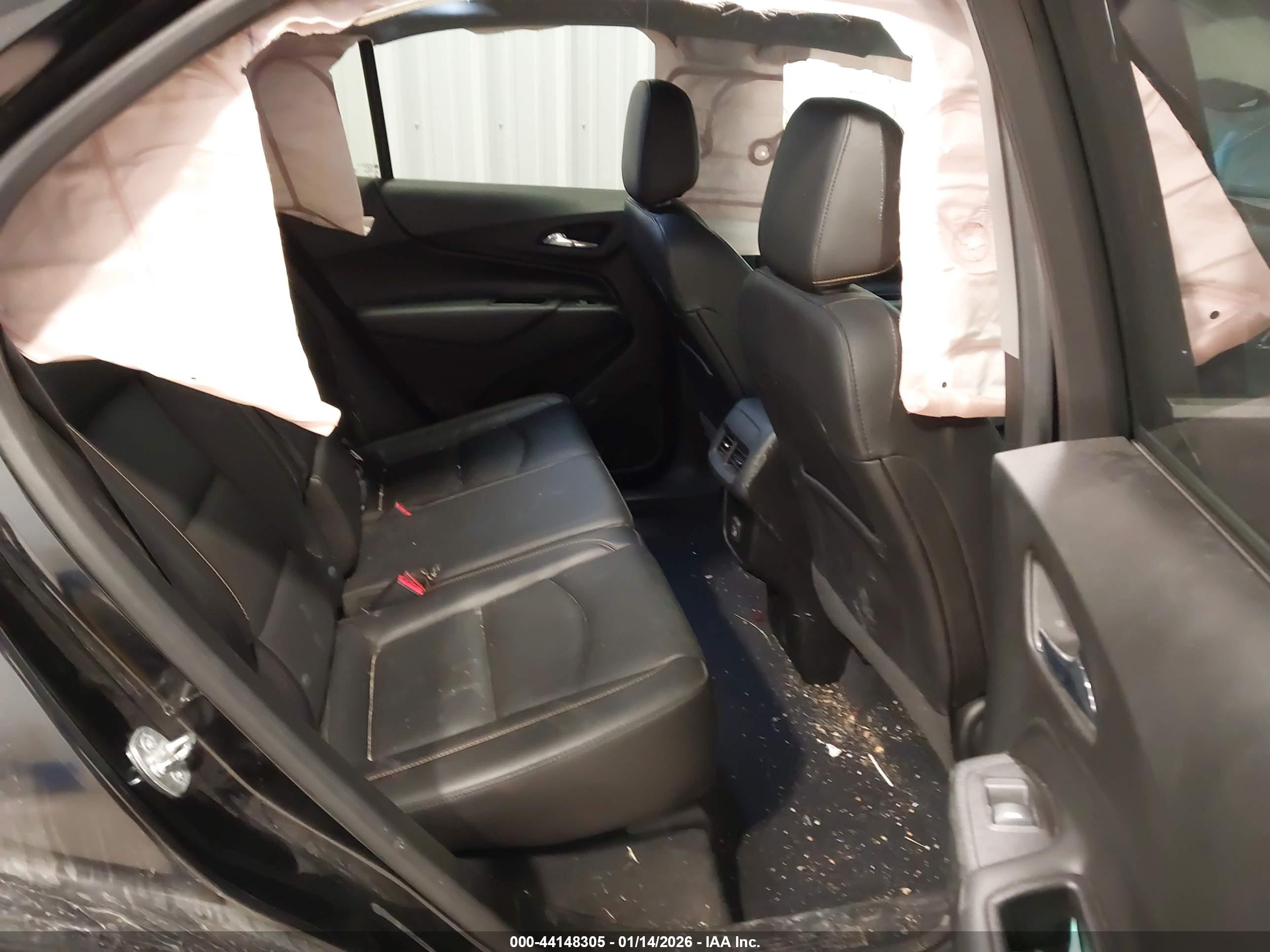 CHEVROLET EQUINOX image 8