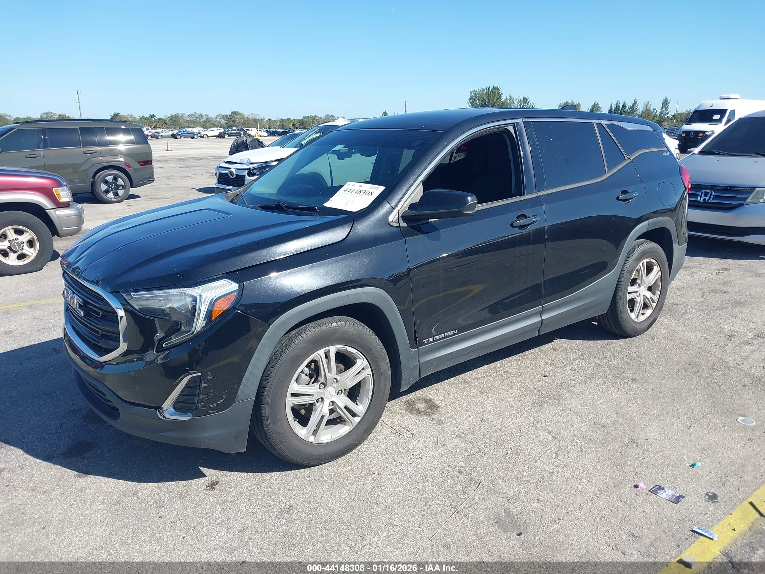 GMC TERRAIN image 2