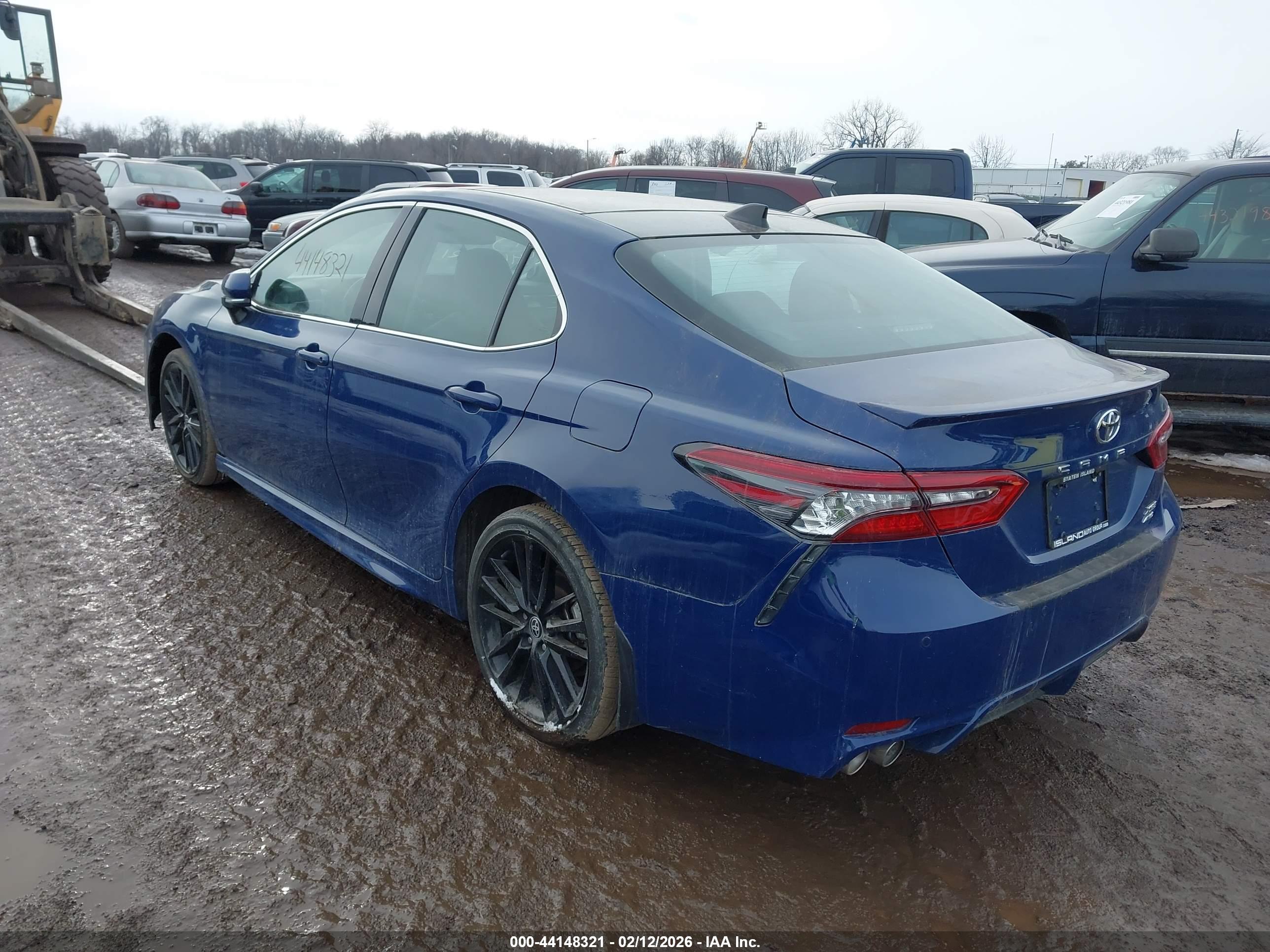 TOYOTA CAMRY image 3