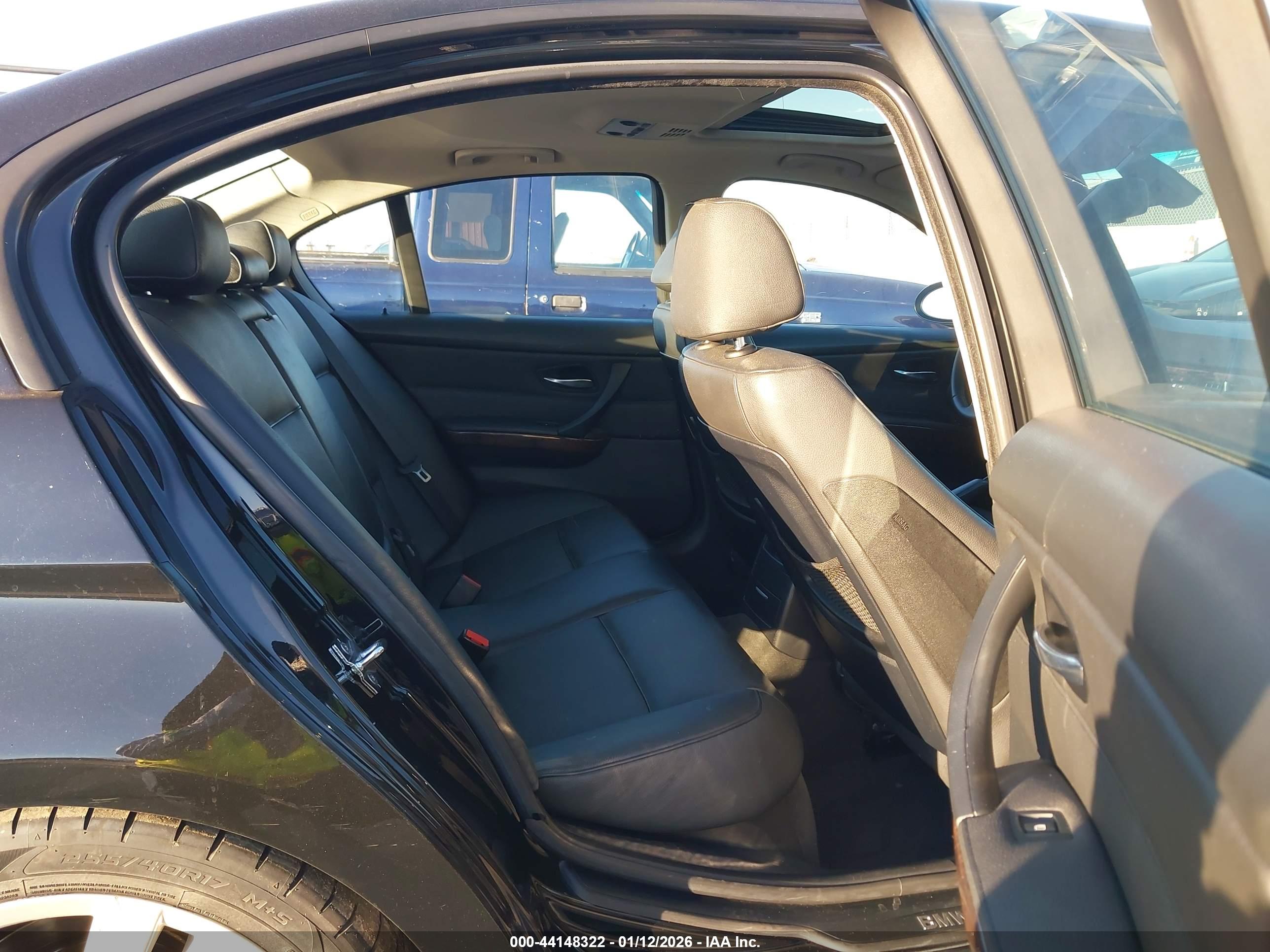 BMW 328I image 8