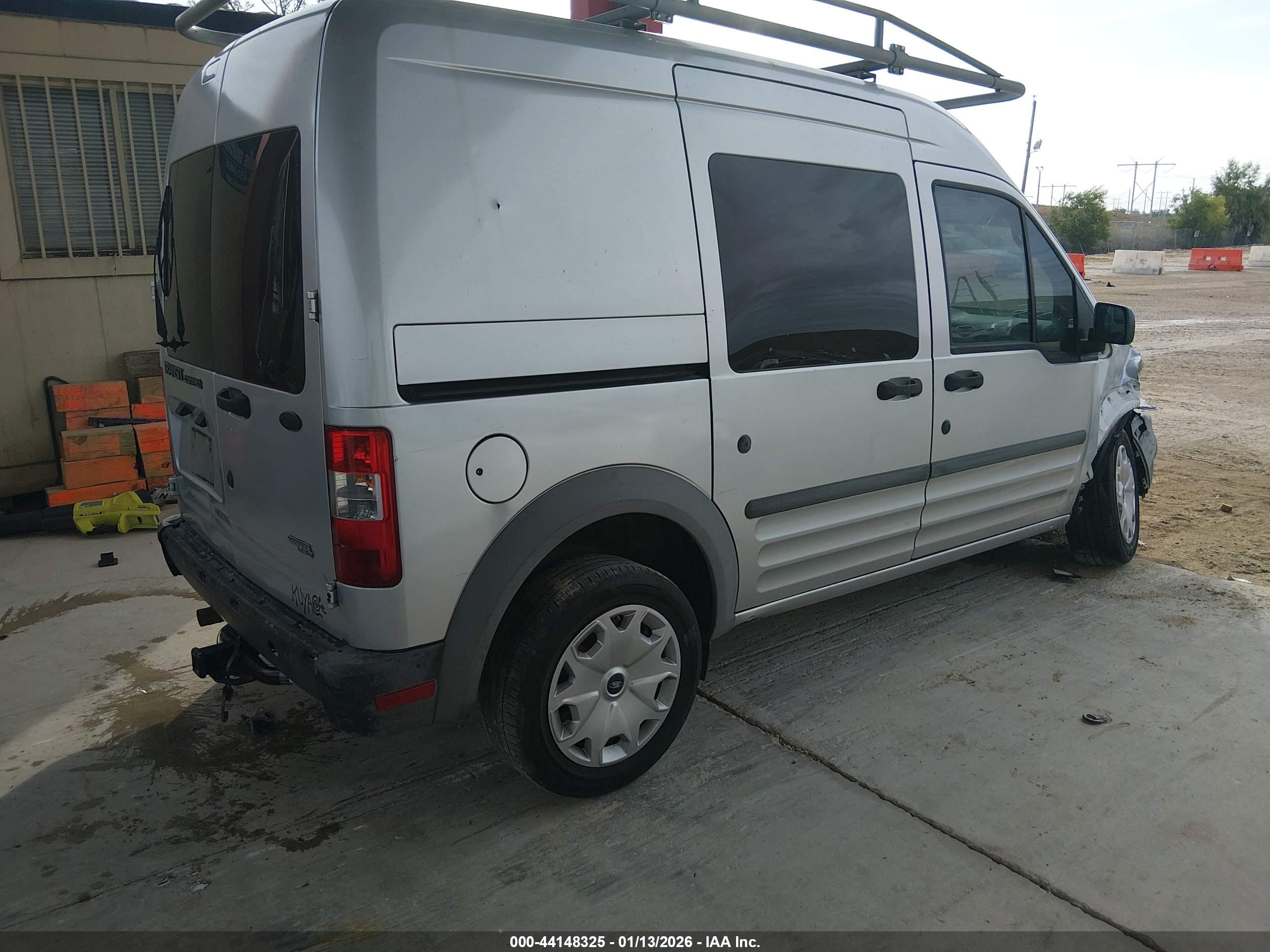 FORD TRANSIT image 4