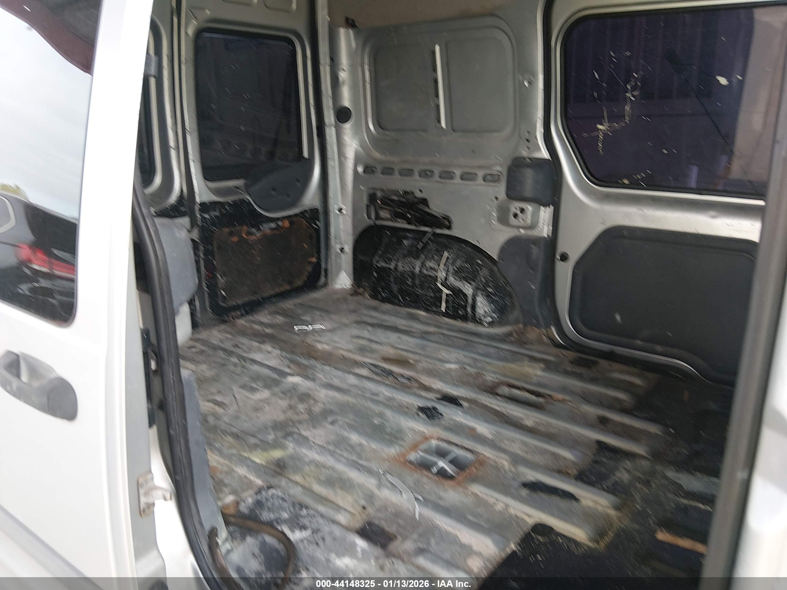 FORD TRANSIT image 8