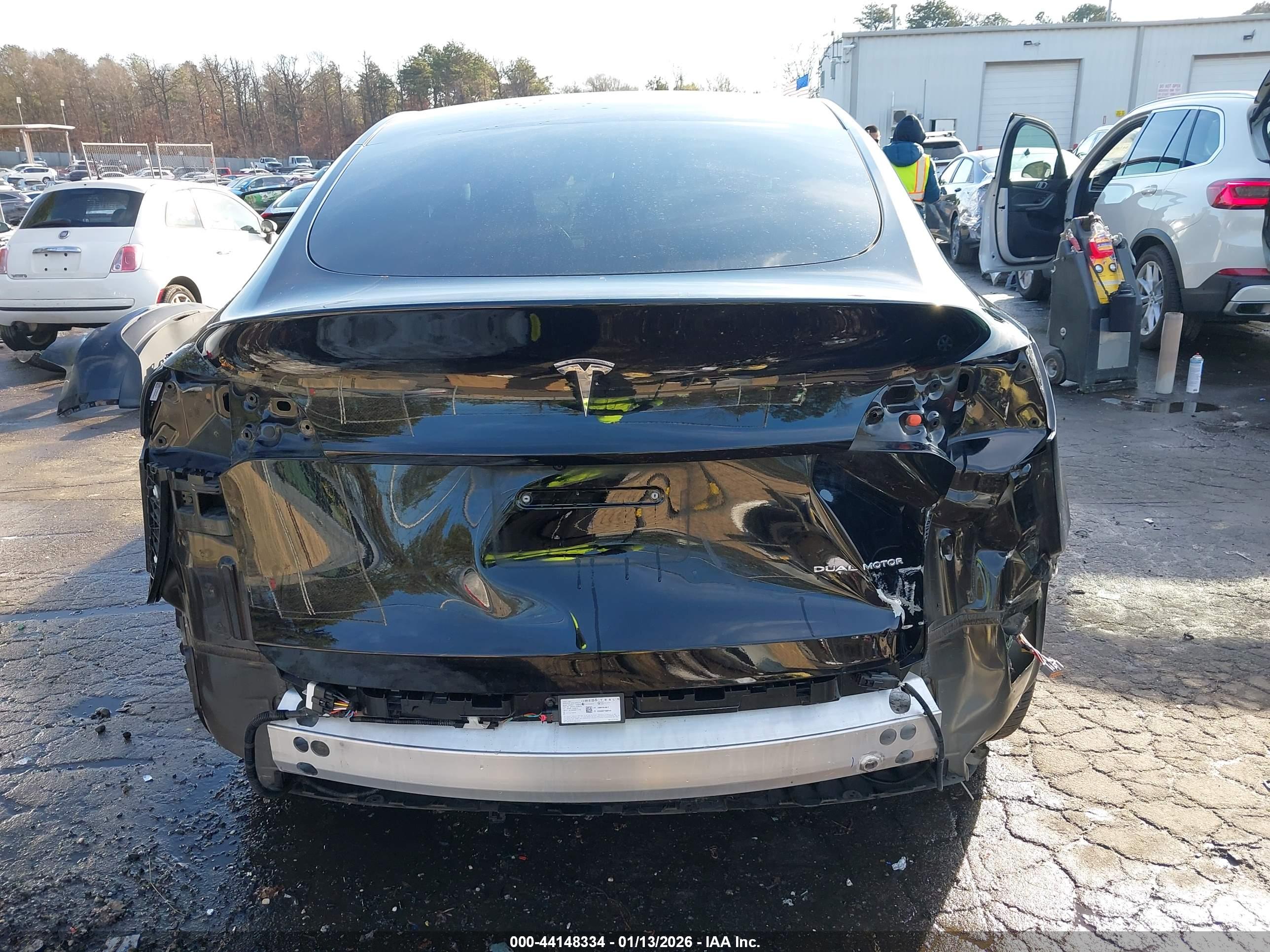 TESLA MODEL image 6