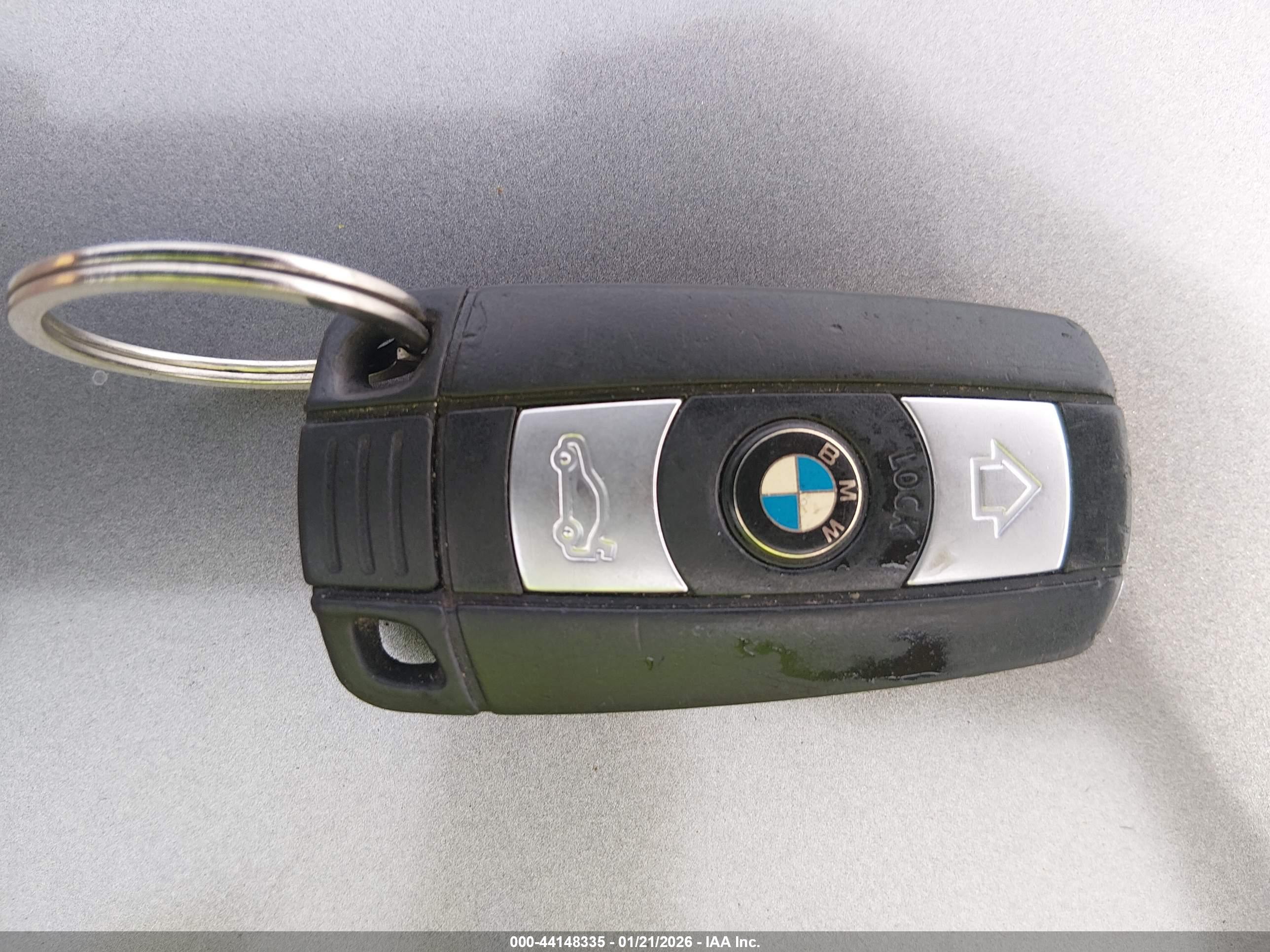 BMW 328I image 11
