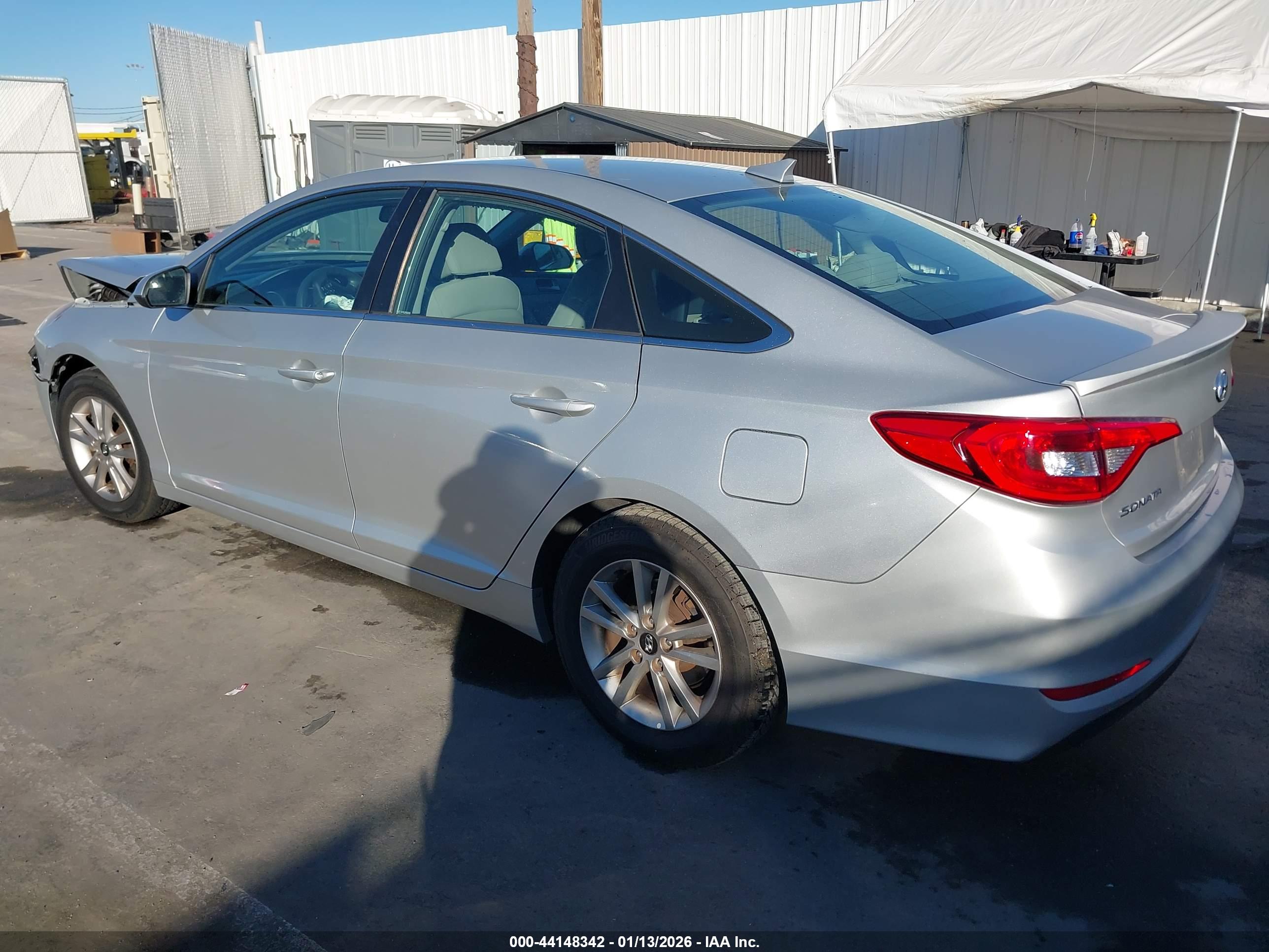 HYUNDAI SONATA image 3