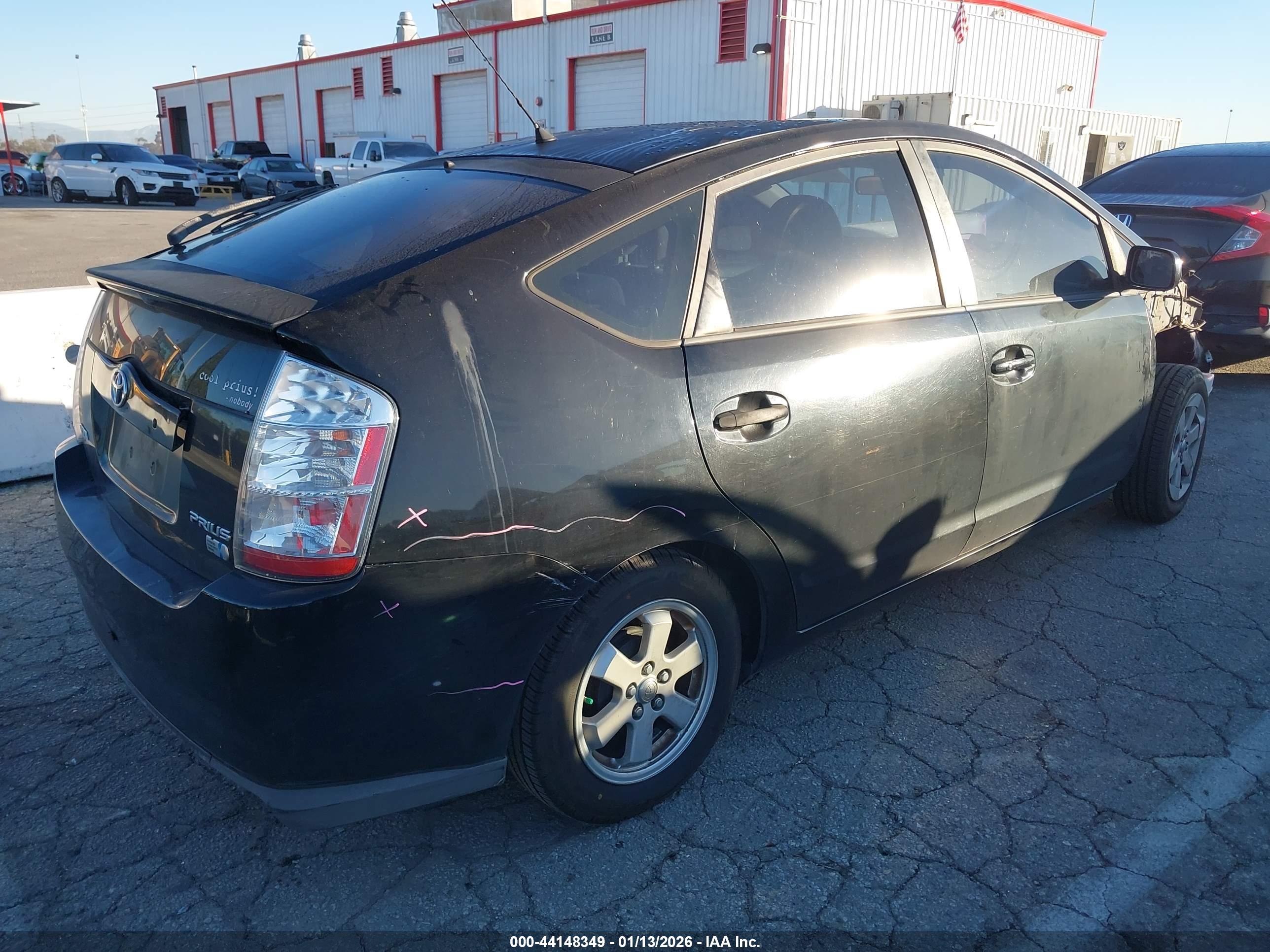 TOYOTA PRIUS image 4