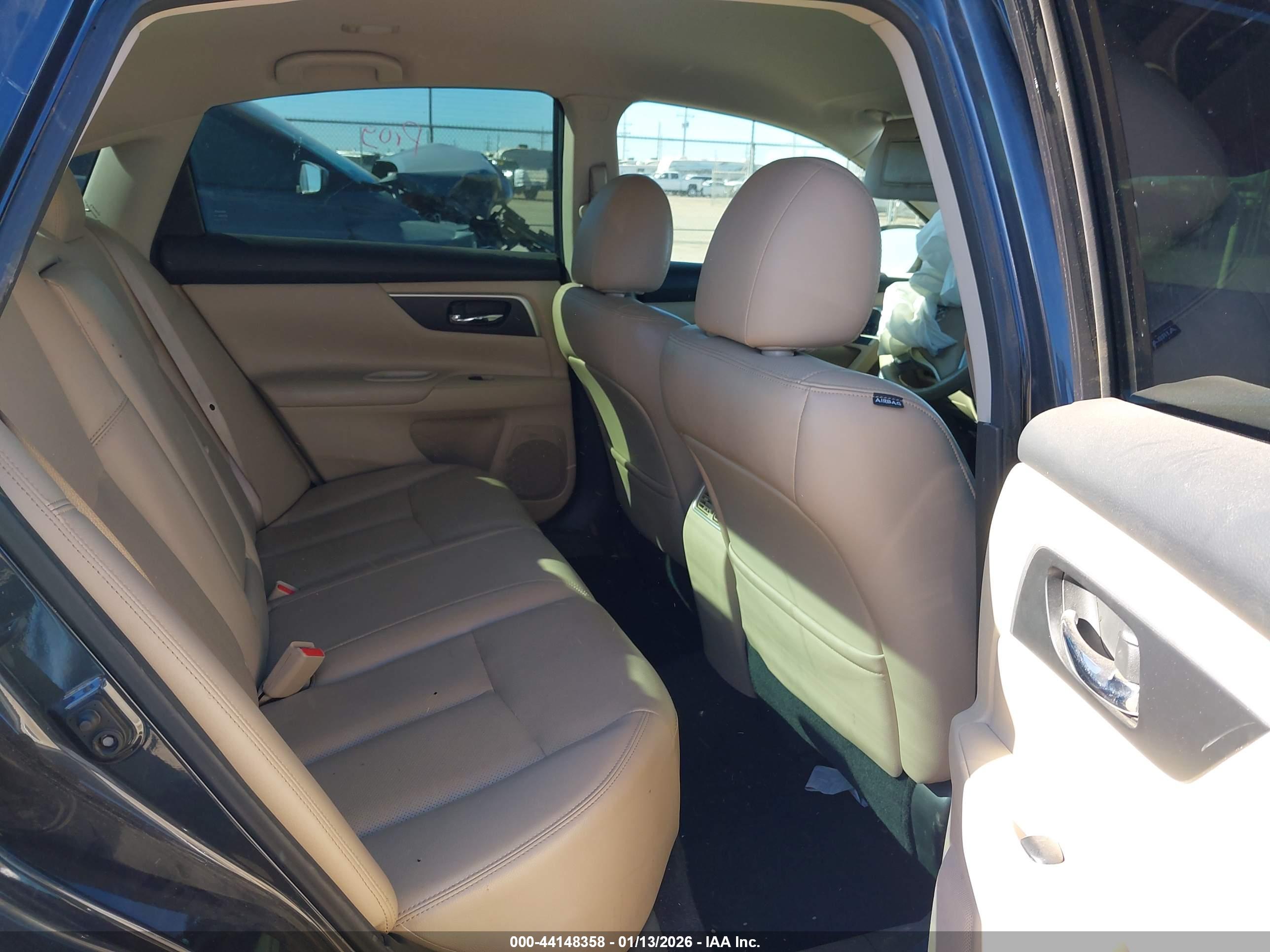 NISSAN ALTIMA image 8