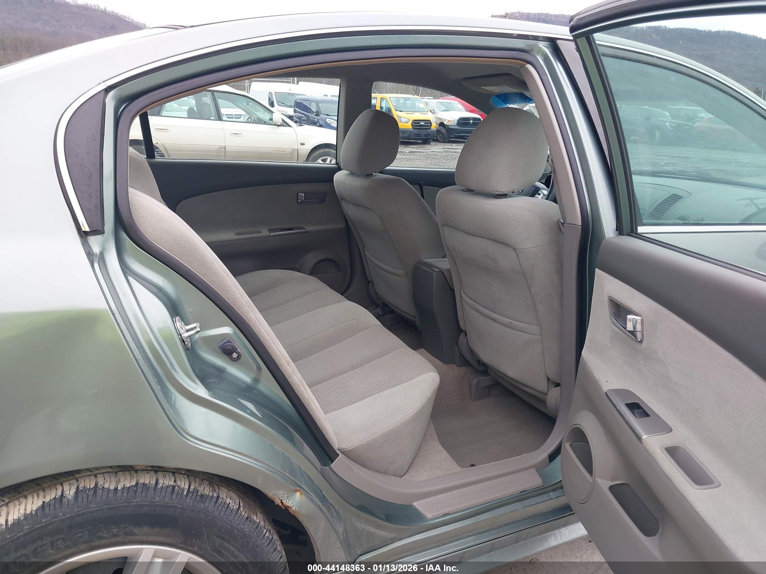 NISSAN ALTIMA image 8