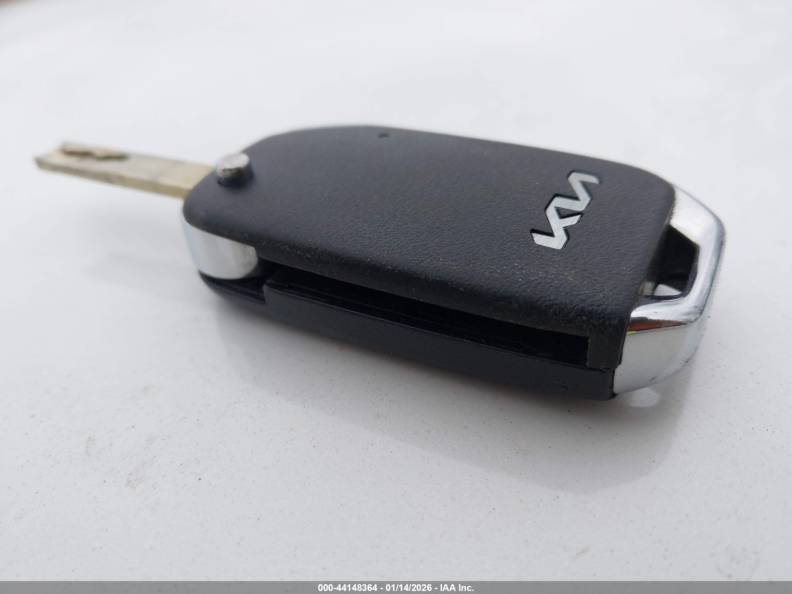 KIA SPORTAGE image 11