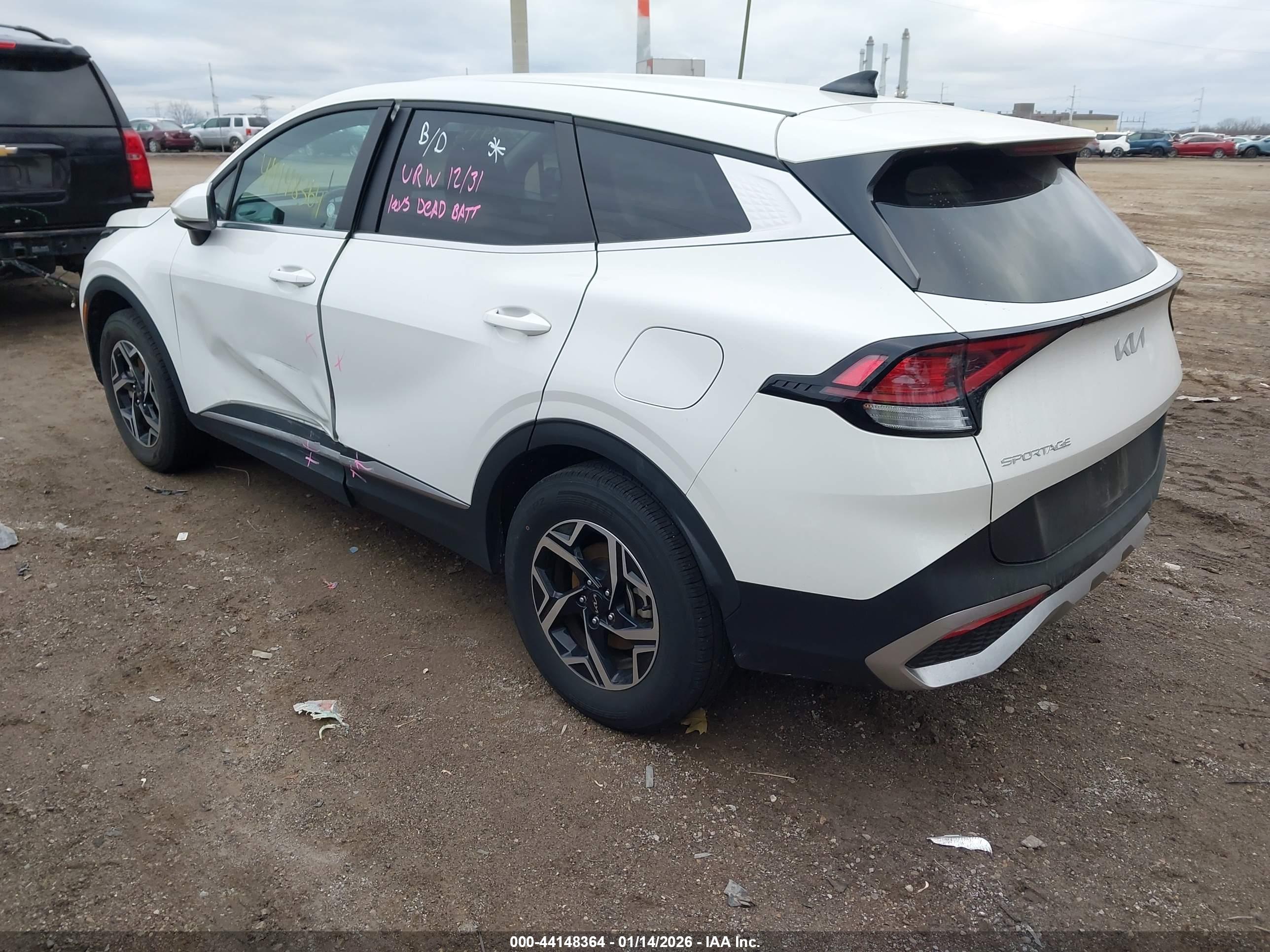 KIA SPORTAGE image 3