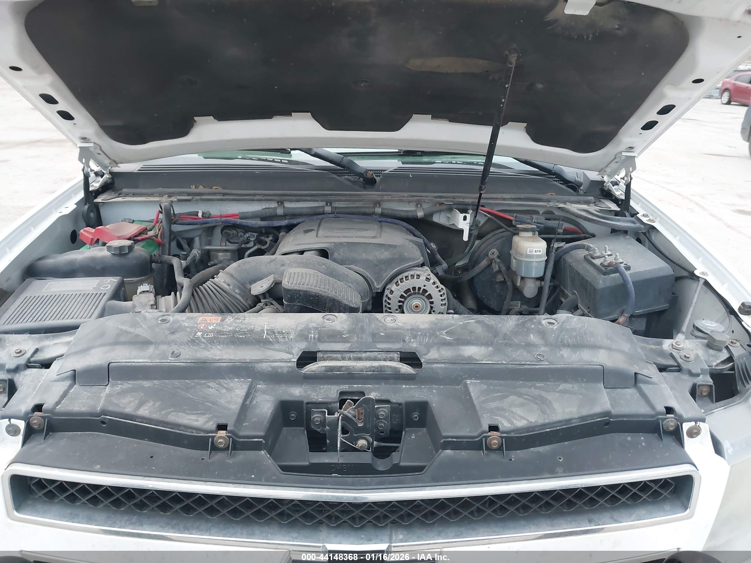 CHEVROLET TAHOE image 10