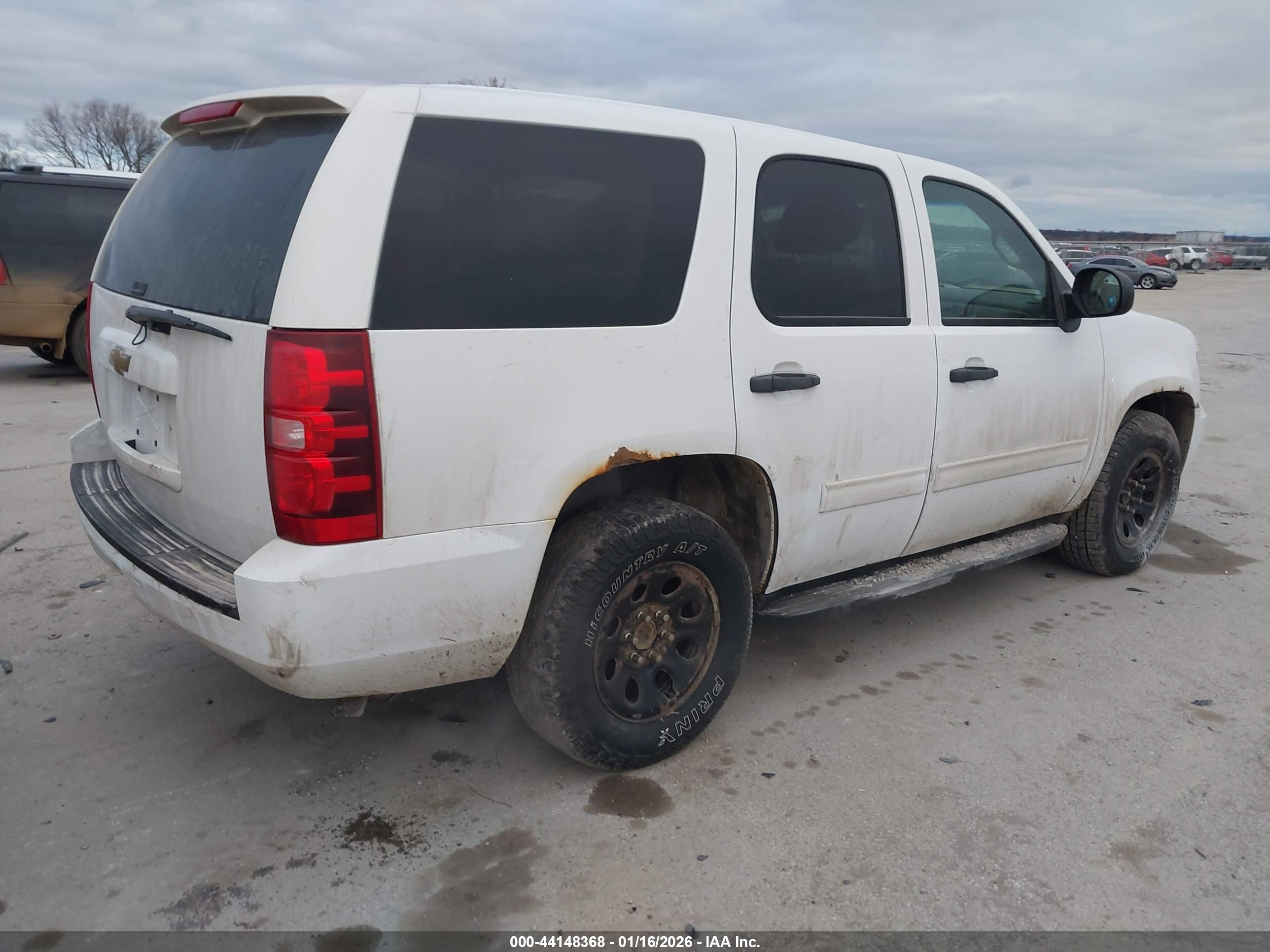 CHEVROLET TAHOE image 4