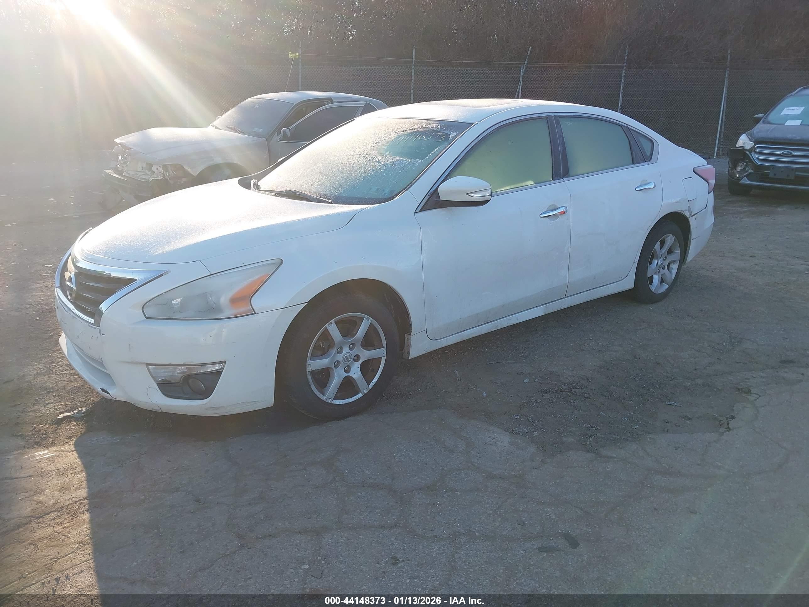 NISSAN ALTIMA image 2