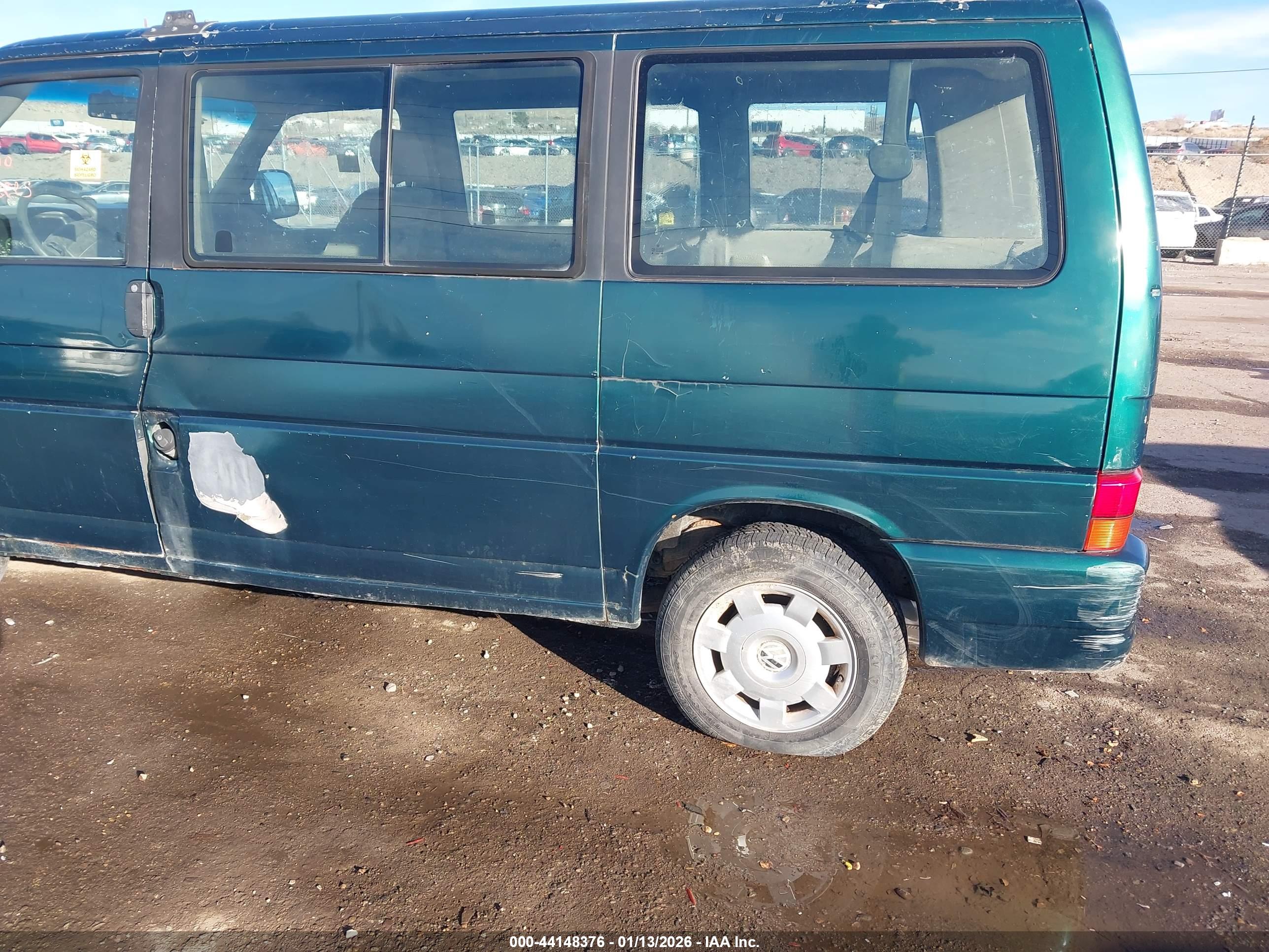 VOLKSWAGEN EUROVAN image 6