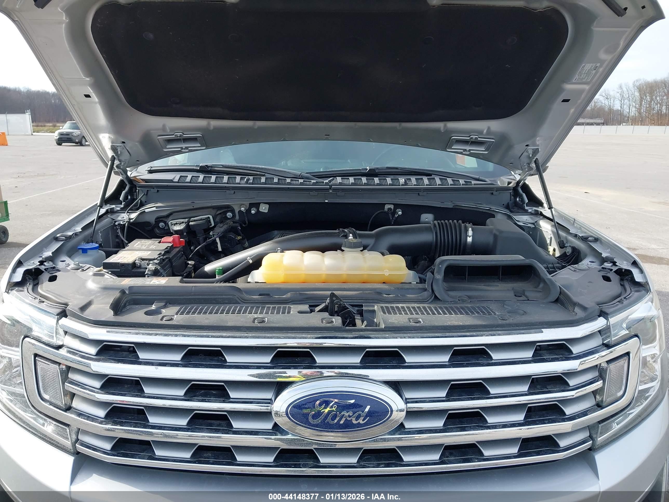 FORD EXPEDITION image 10