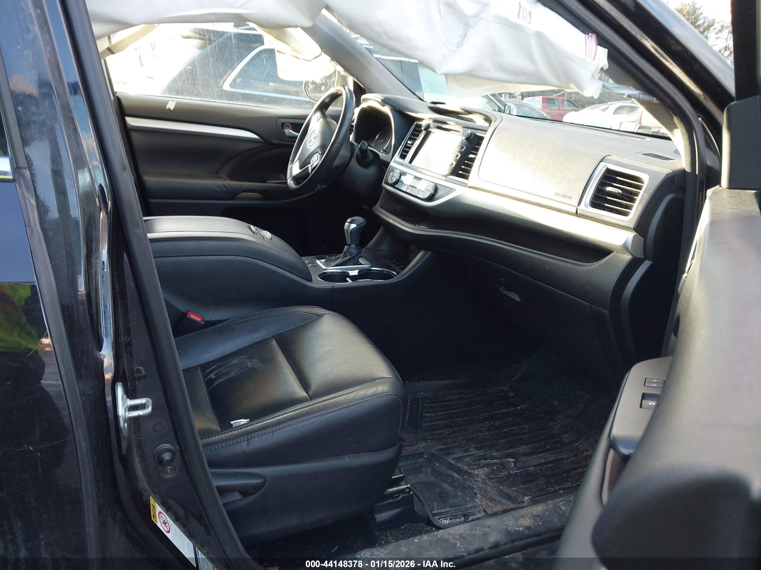 TOYOTA HIGHLANDER image 5