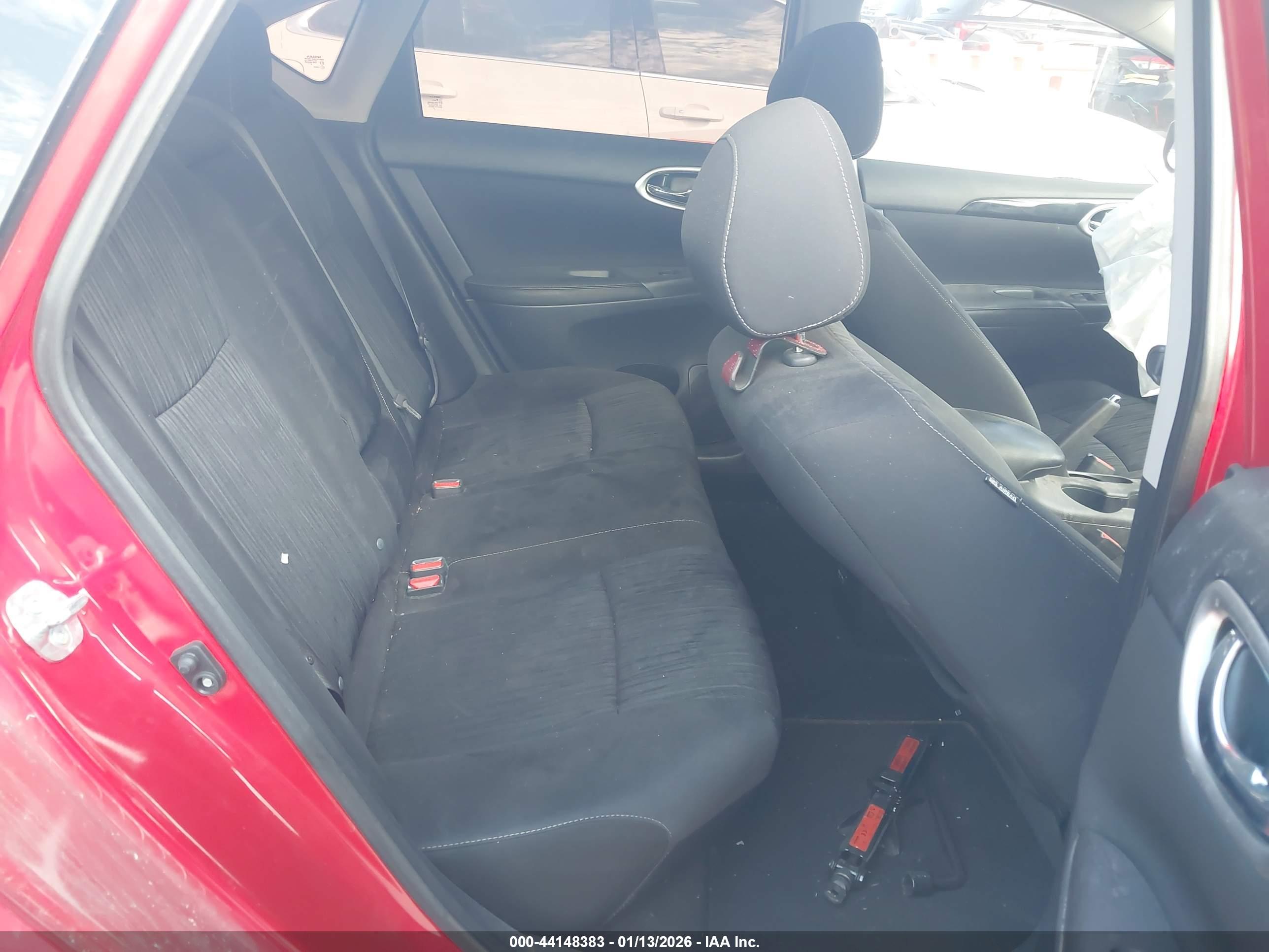 NISSAN SENTRA image 8