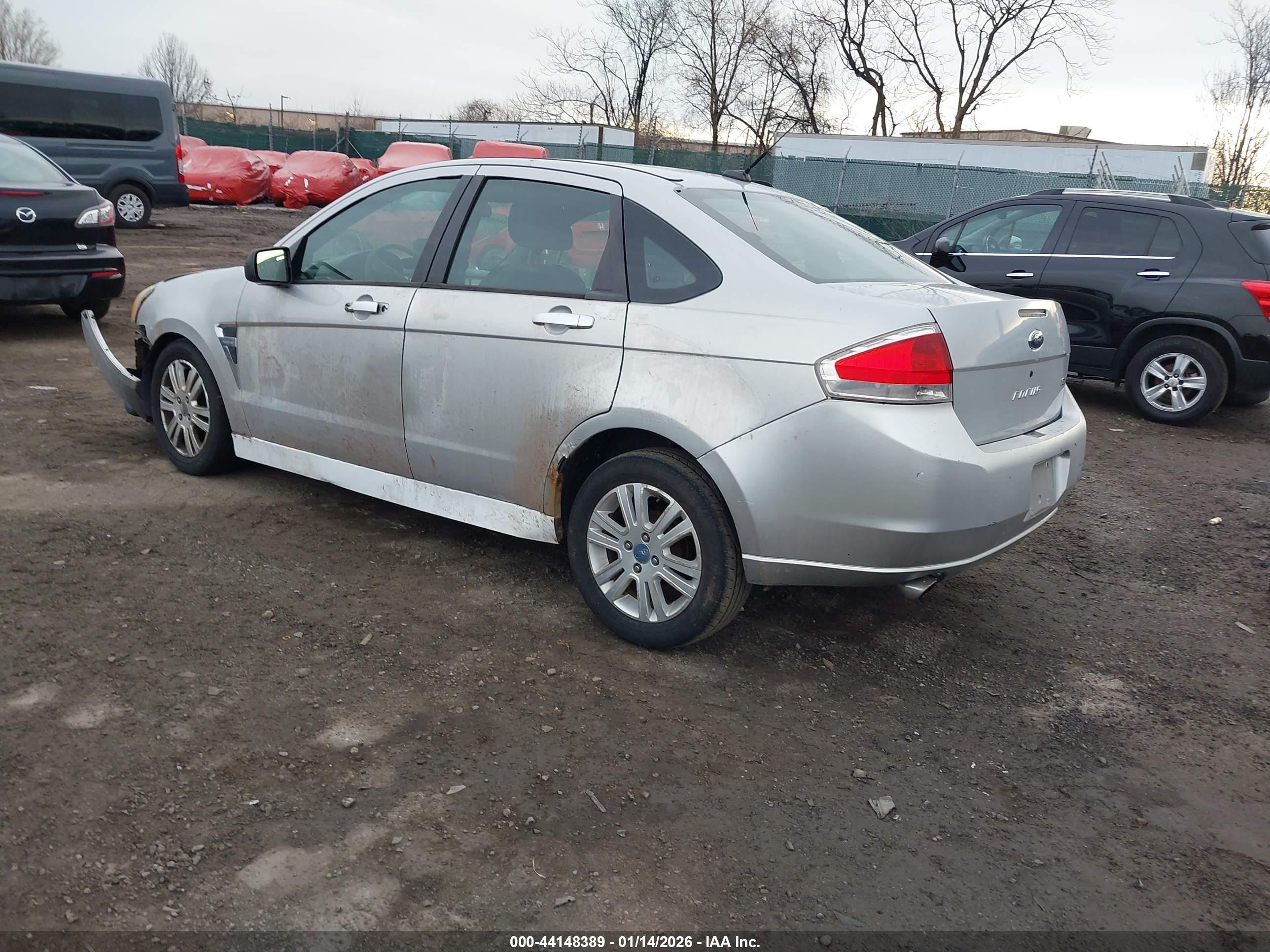 FORD FOCUS image 3