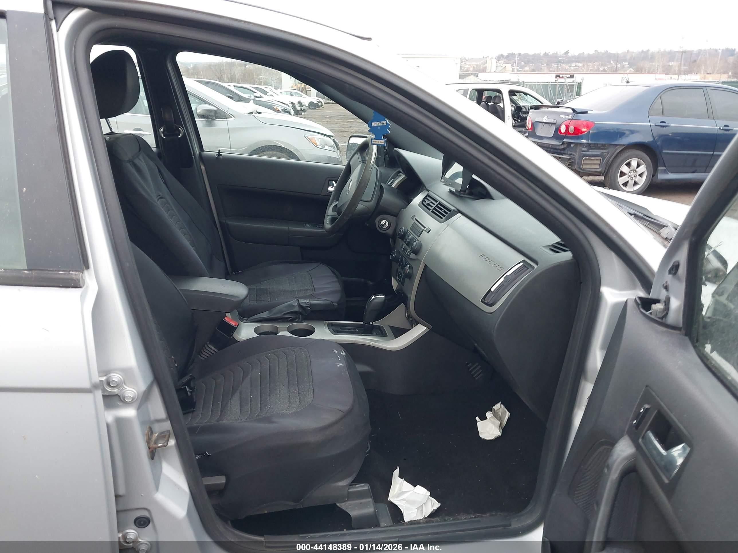 FORD FOCUS image 5