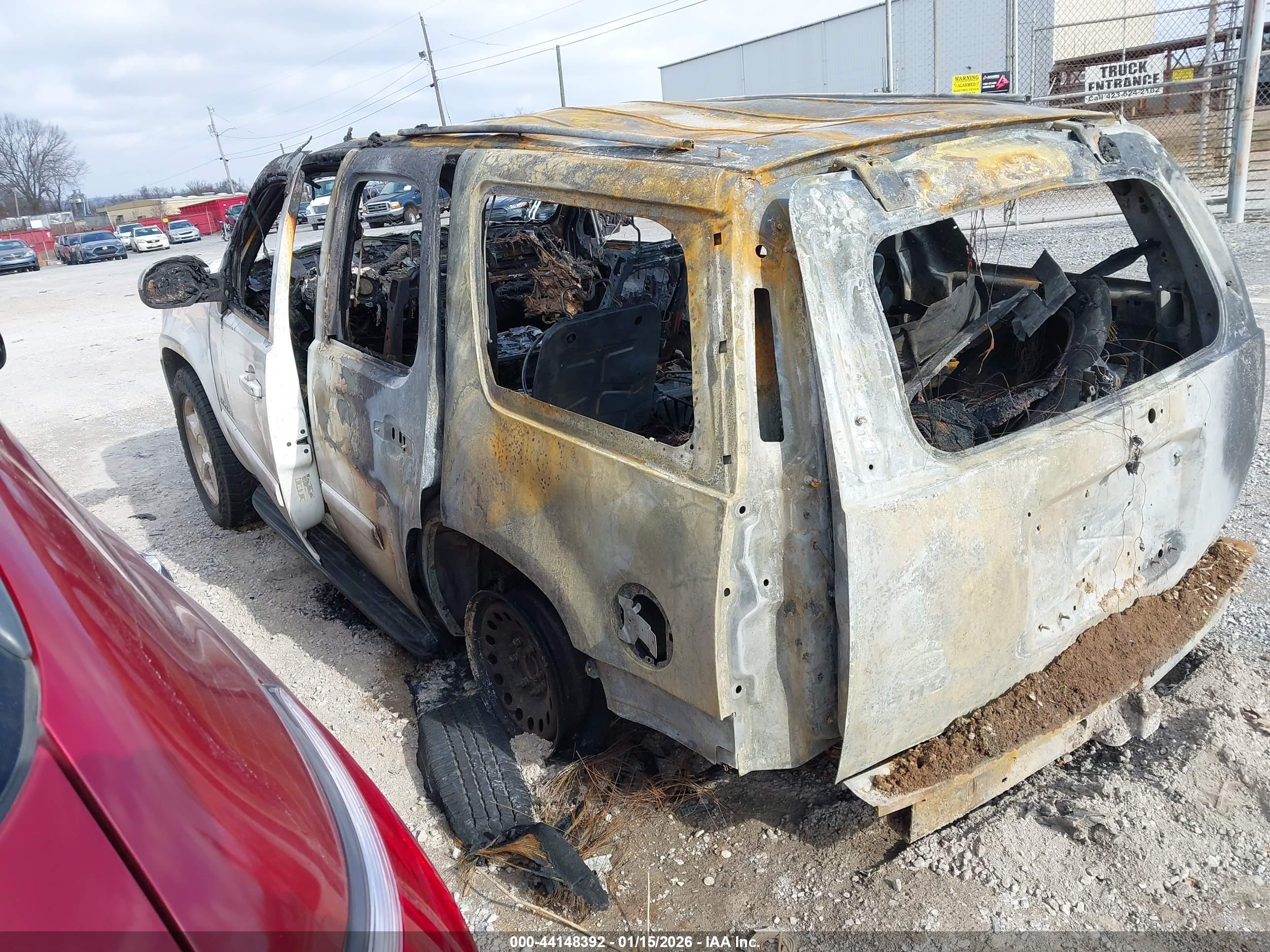 CHEVROLET TAHOE image 3