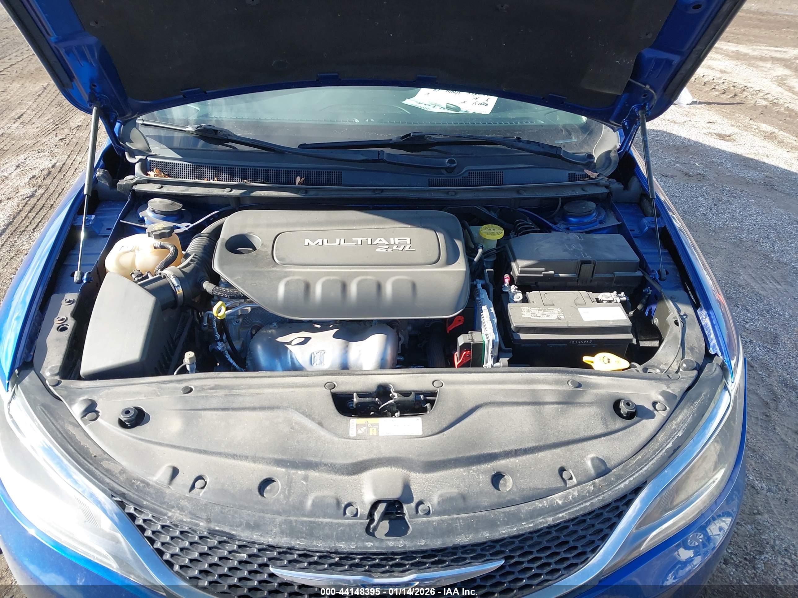 CHRYSLER 200 image 10