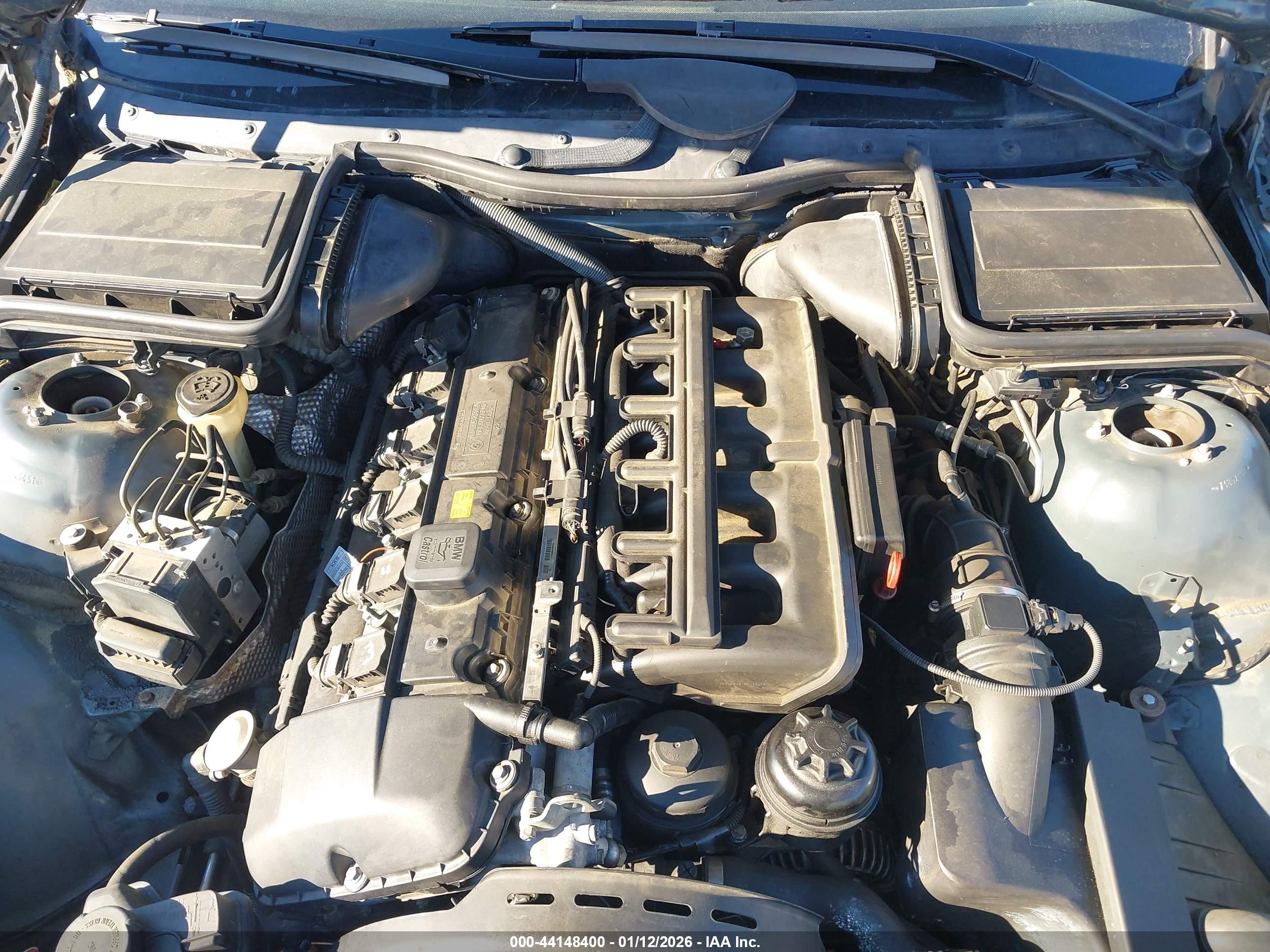 BMW 525I image 10